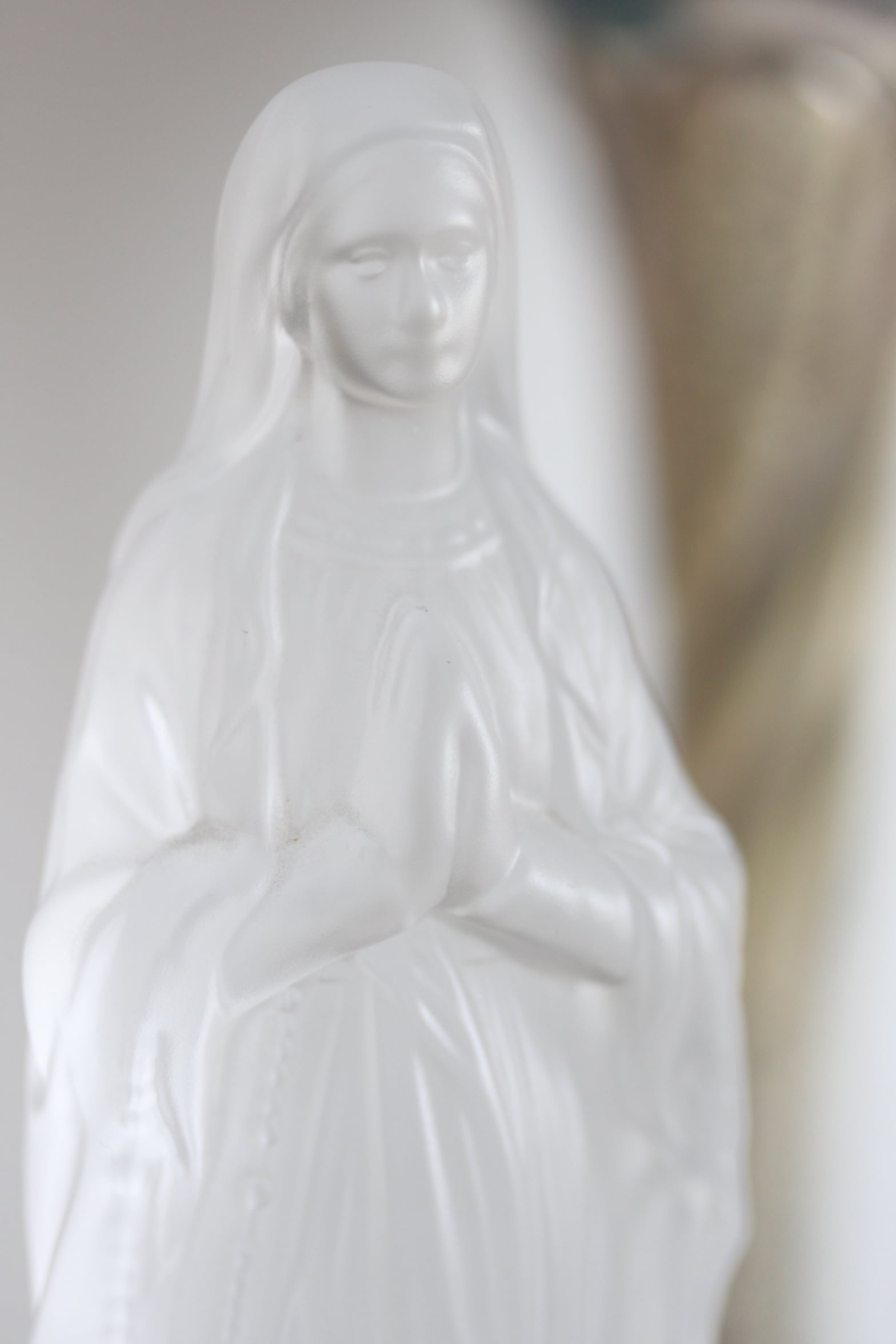 クリスタル・ド・セーブルの聖母マリア像 | Milfy(ミルフィ)