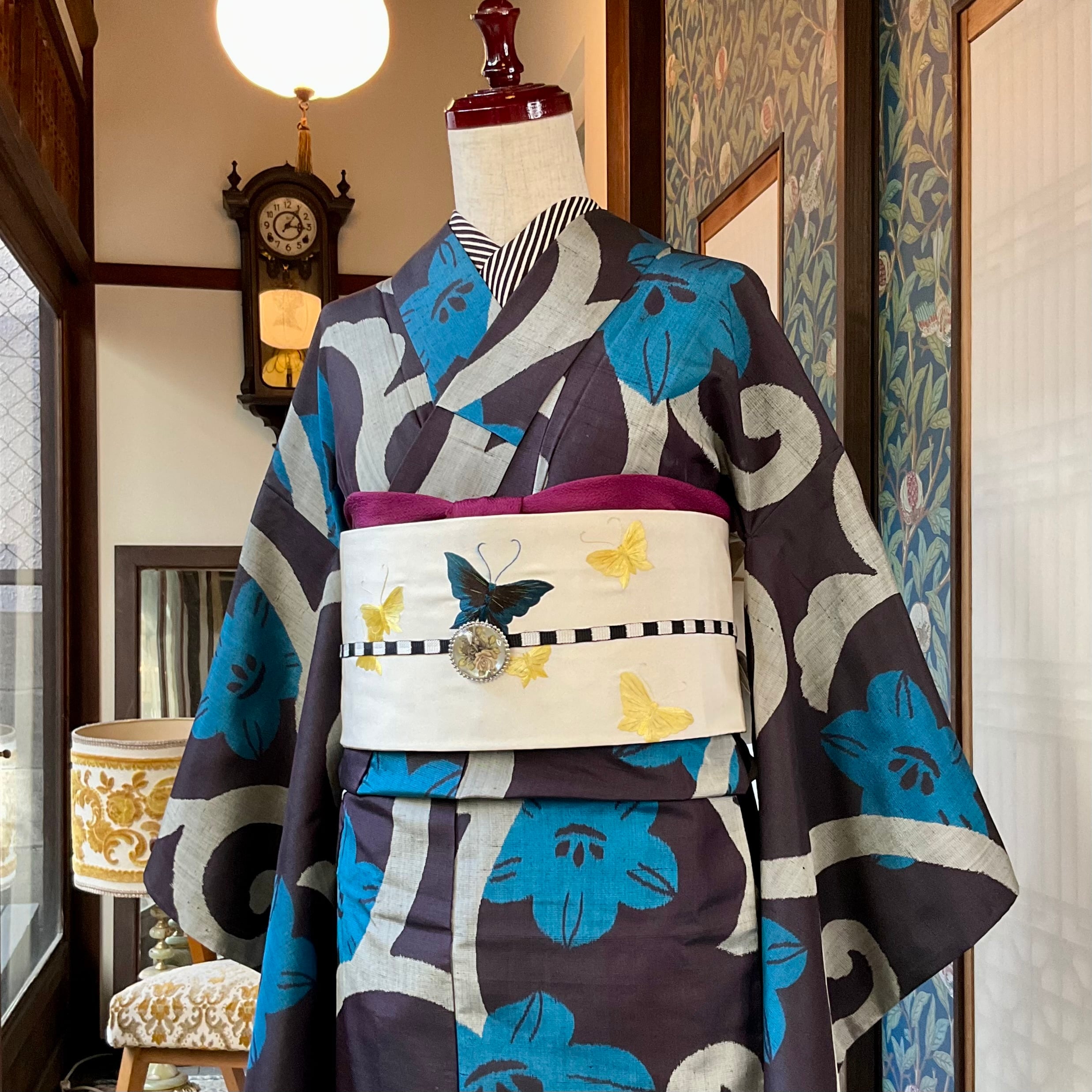 桔梗と唐草＊単衣＊黒 花 アンティーク銘仙着物 A803 | kimono tento