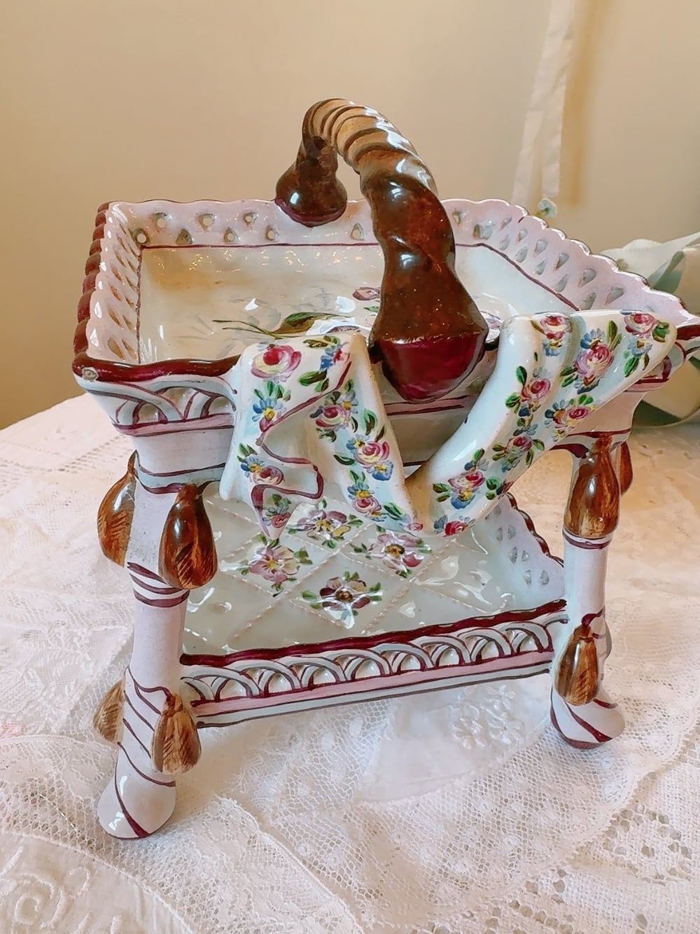 ウィーン アウガルテン特注手描き薔薇 陶器の小物入れ | AntiqueRose