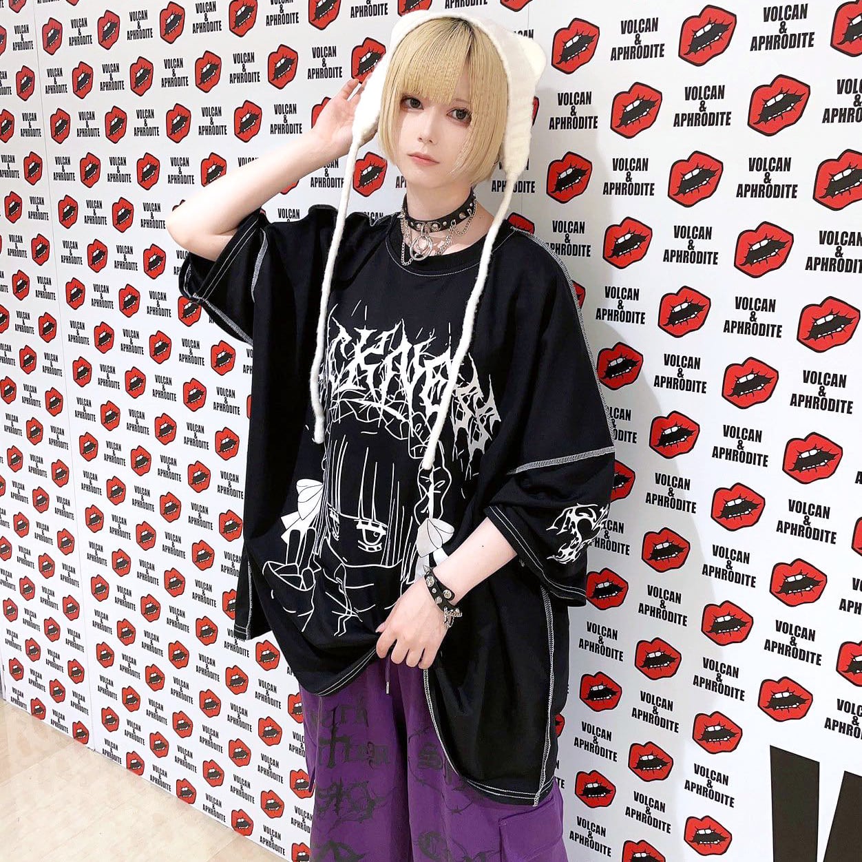 イラストTシャツ人気No.1】SICK GIRL BIG Tシャツ | VOLCAN&APHRODITE