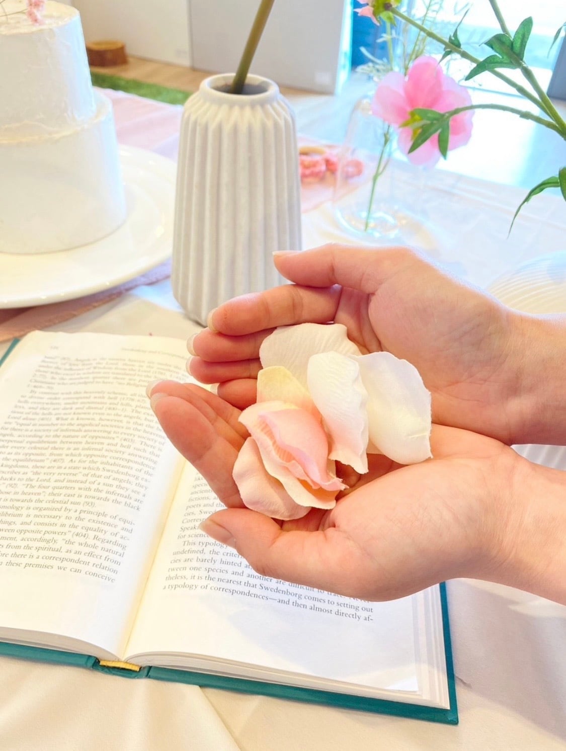 幸せの花びら】フラワーシャワー30人分ハイクオリティー造花使用