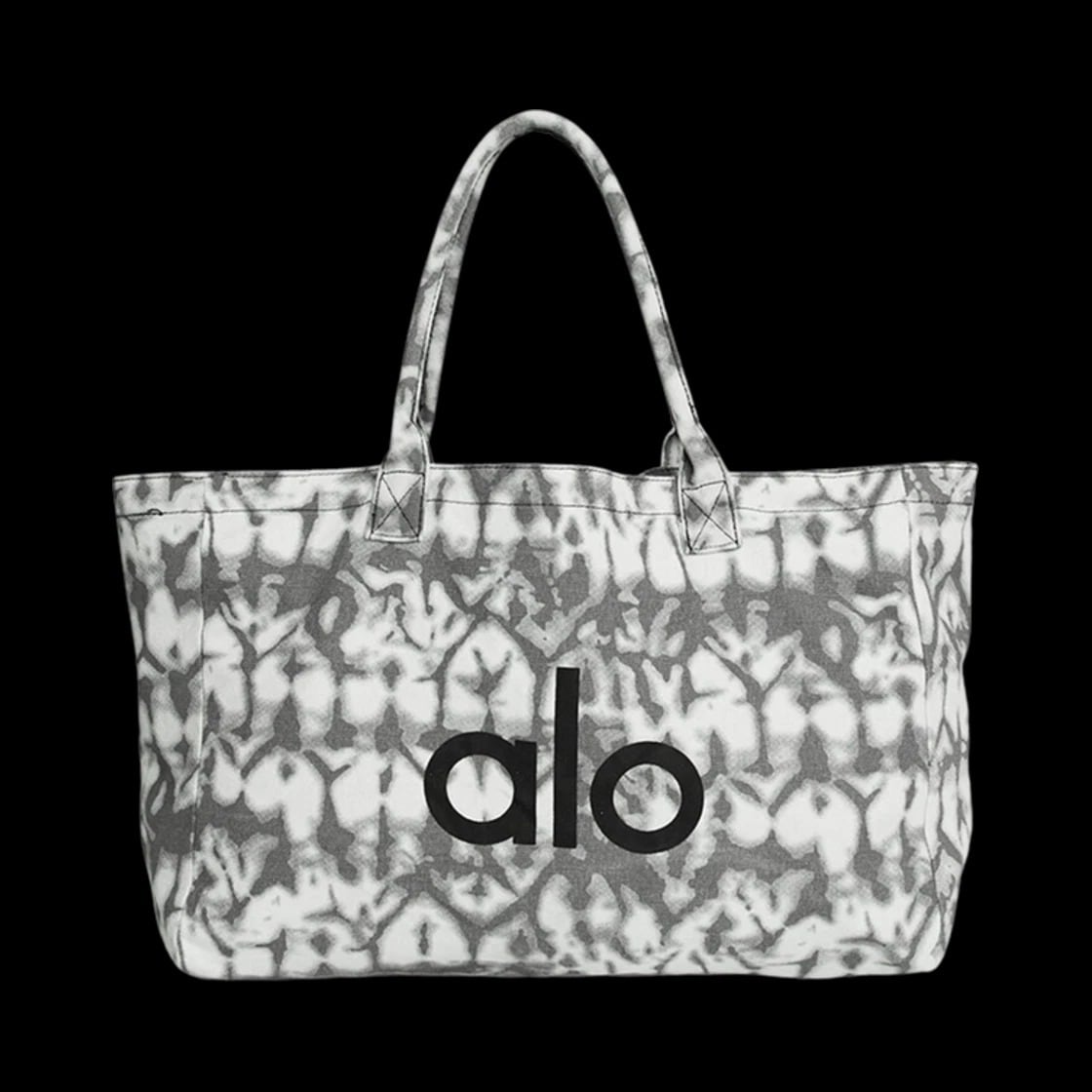 ☆ILLIT ミンジュ 着用！！【alo】Alo Yoga Iconic Shopper Tote Bag