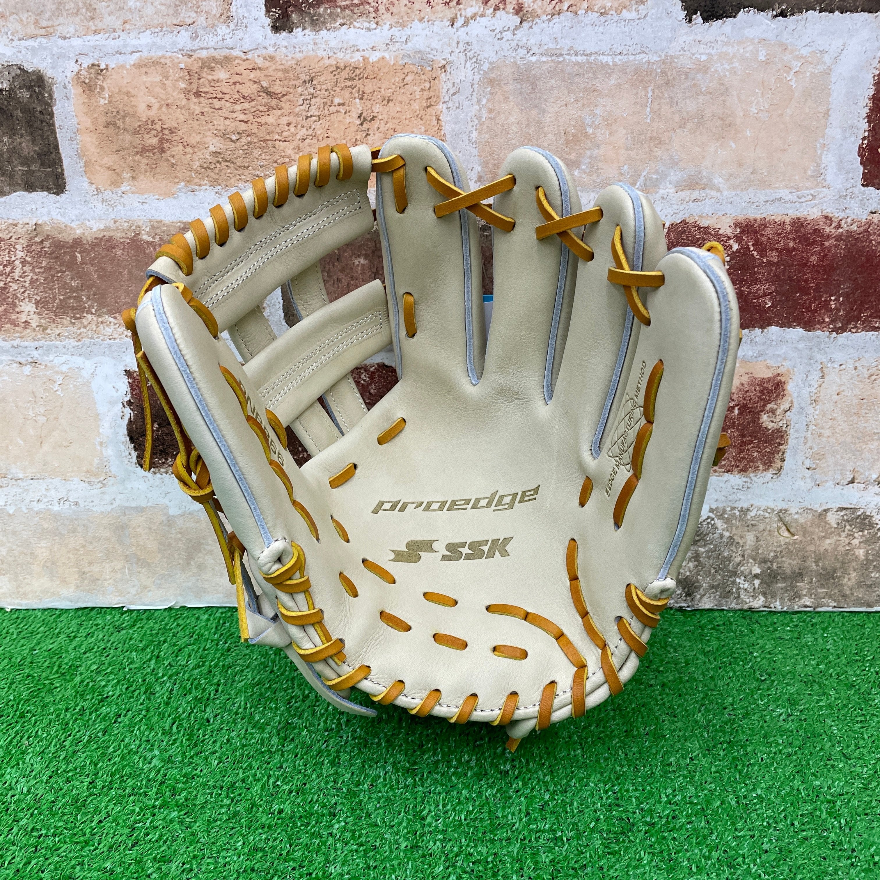 2025NEWモデル】SSK プロエッジBシリーズ 軟式グラブ 内野手用 PNB866