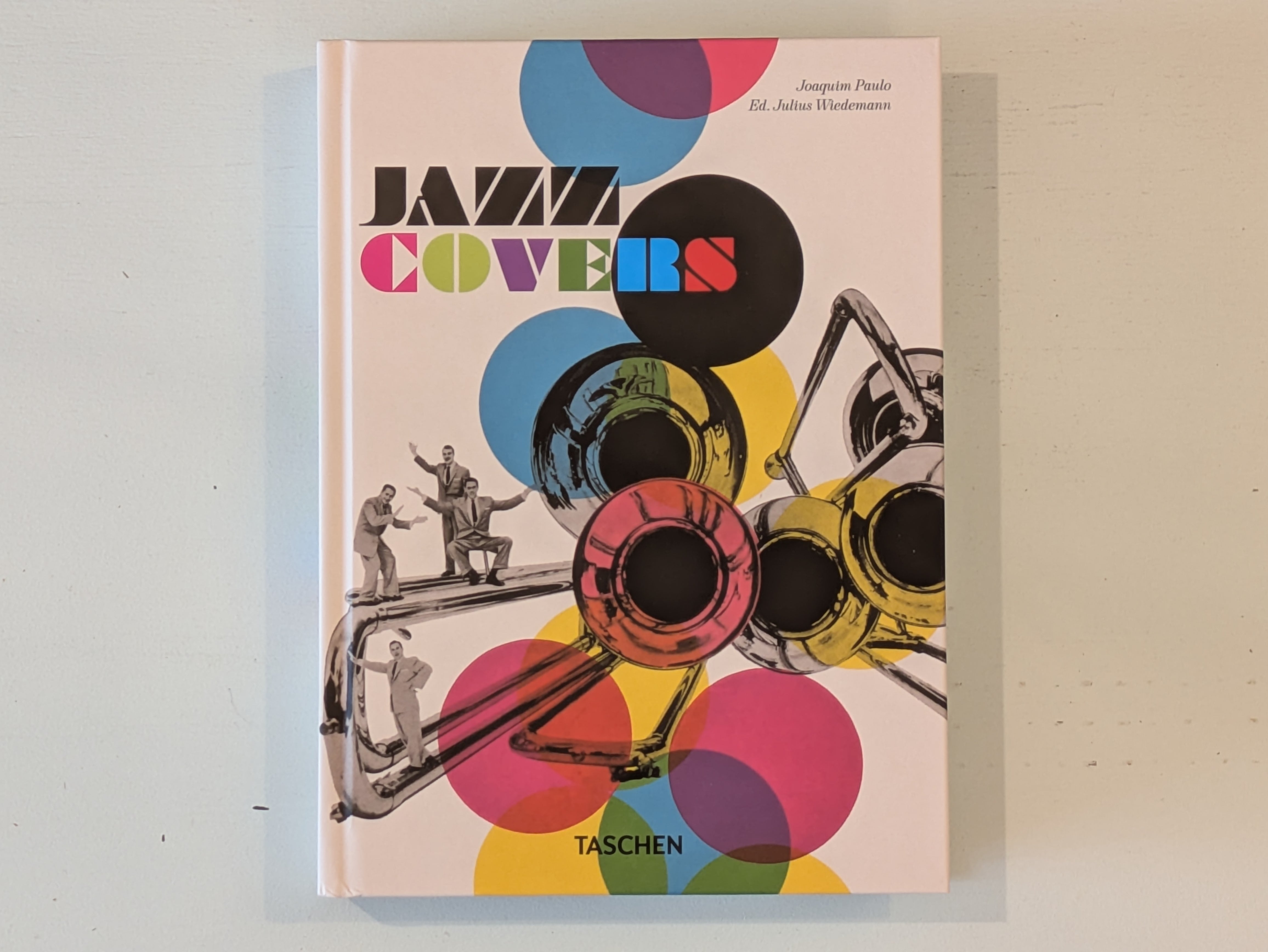 デザイン | Attract with Design | Photobooks on the Road | 雑貨屋