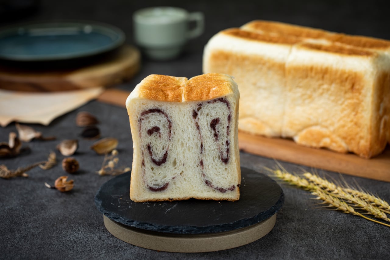 天然酵母 あん食パン 3枚入 | 相馬パンオンラインサイト