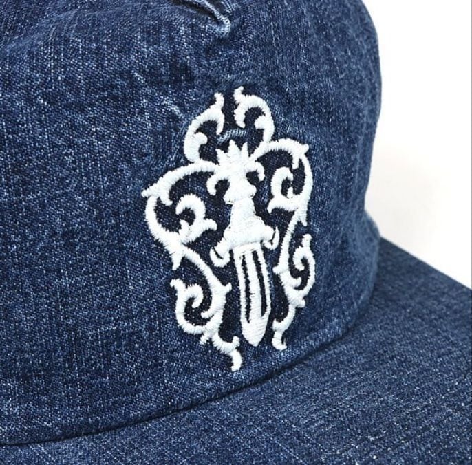 CHROME HEARTS クロムハーツ ダガー刺繍 トラッカーキャップ デニム