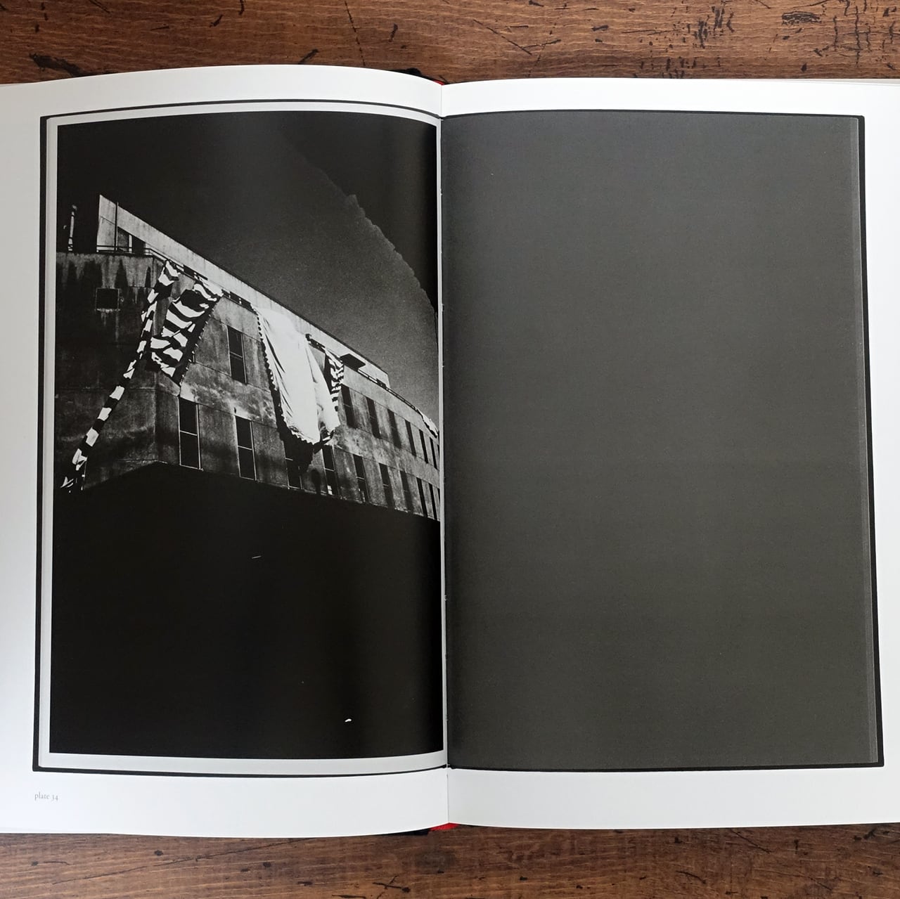 Toshi-e (Towards the City) YUTAKA TAKANASHI 高梨豊「都市へ