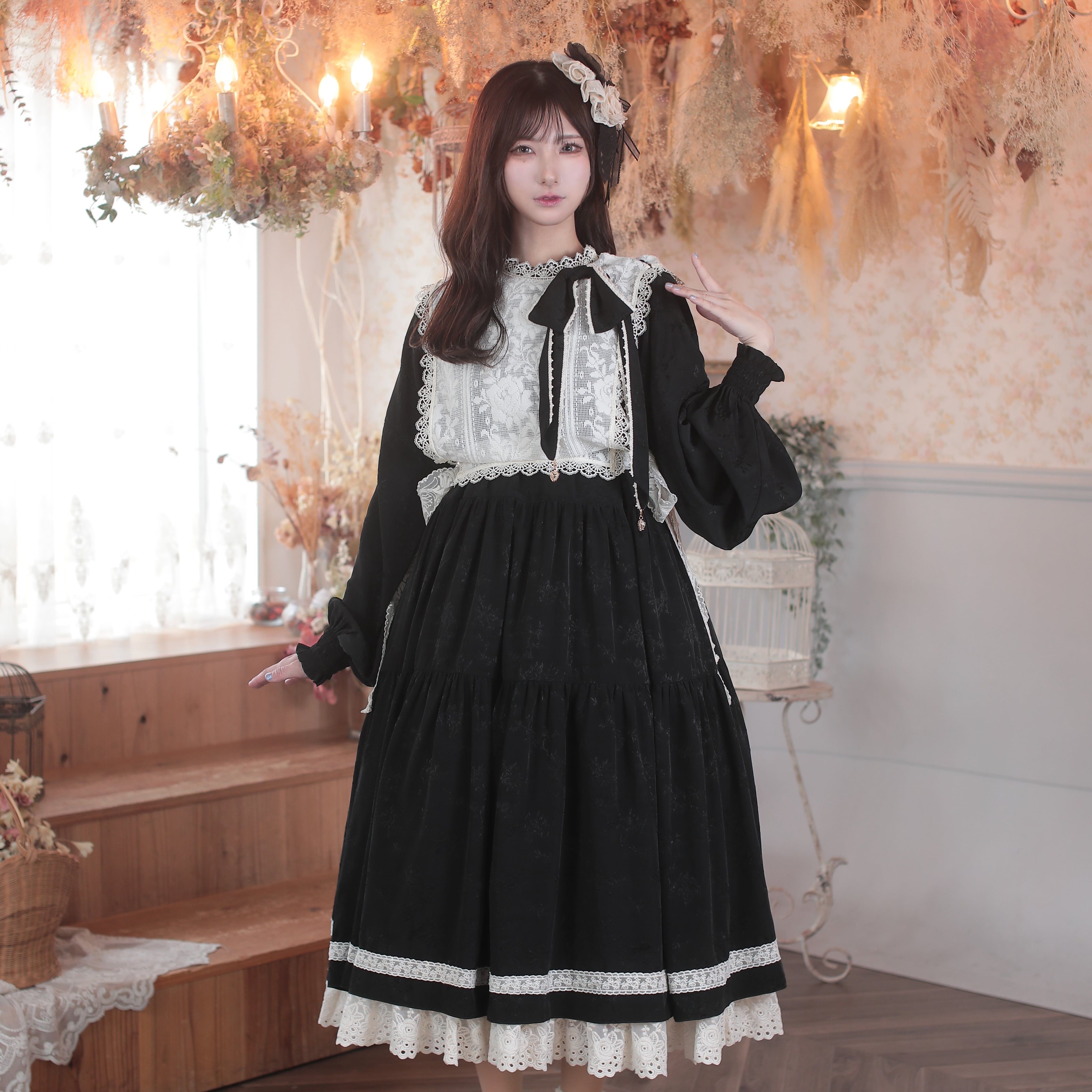 小夜啼鳥と薔薇 レーストップワンピース | HoshibakoWorks