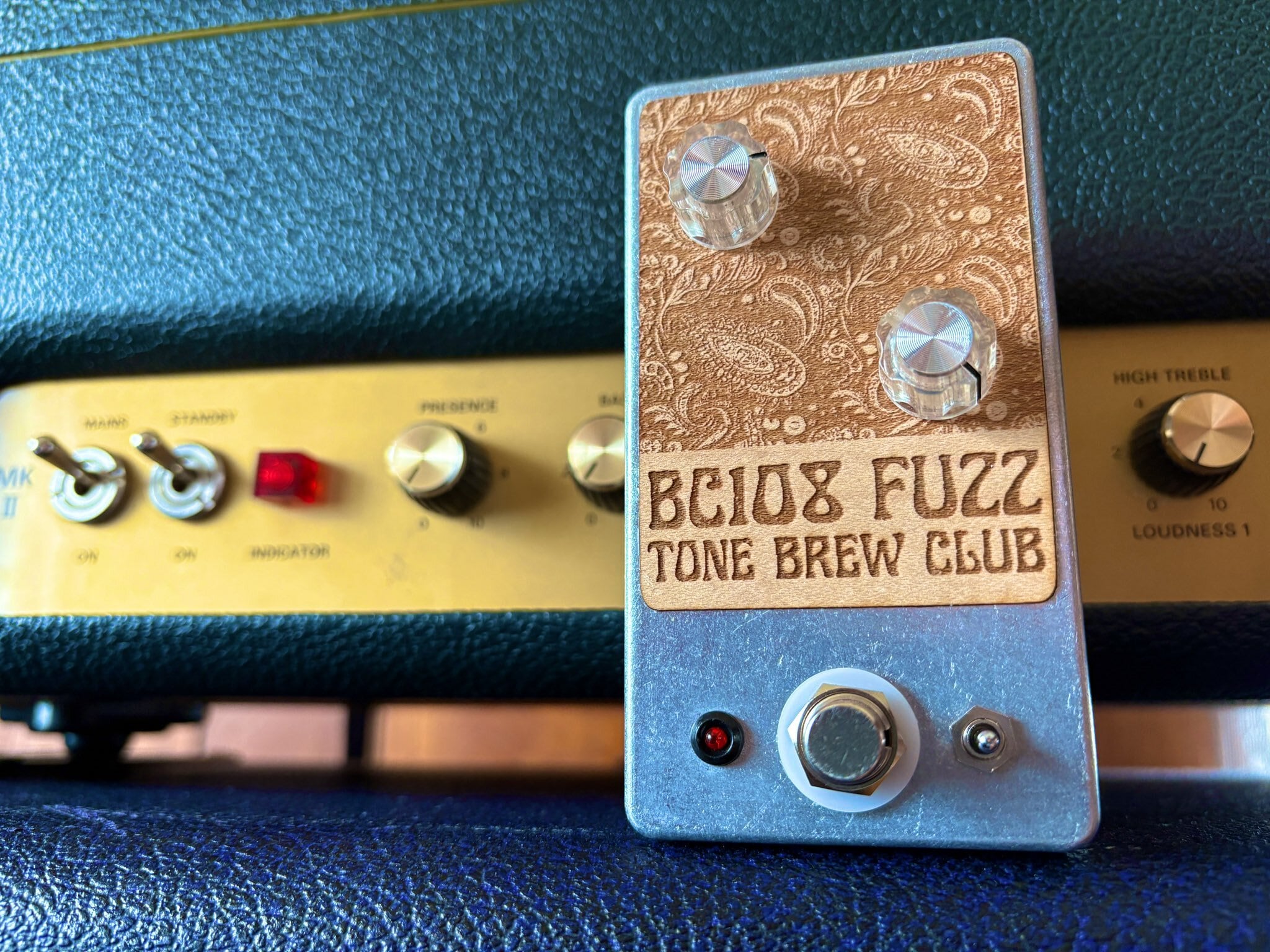 Akg MAGNUS BC109 FUZZ ファズ GOLD Akg MAGNUS BC109 FUZZ ファズ GOLD