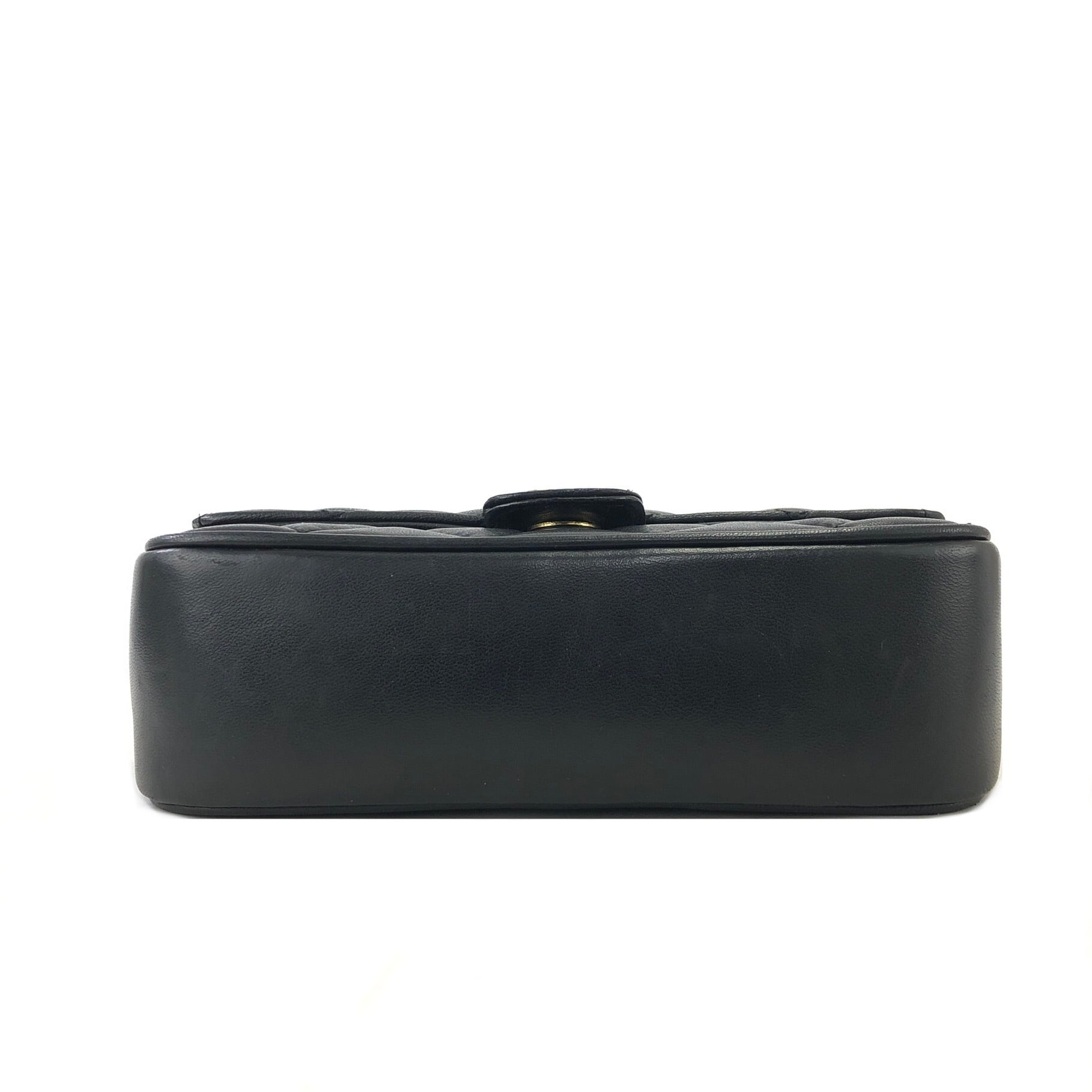 GIVENCHY ジバンシィ ロゴ タッセル レザー キルティング チェーン