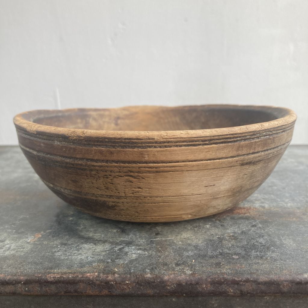 アンティーク木のボウル、印付き | Myshica Antik