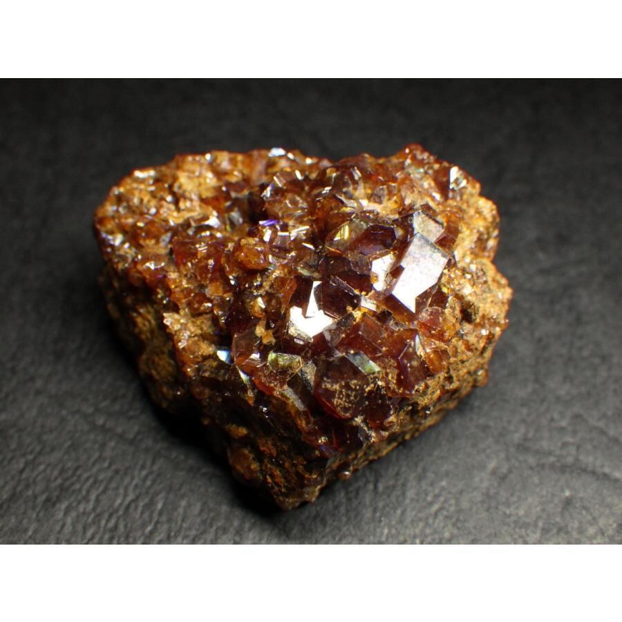 奈良県天川村産 灰鉄柘榴石(レインボーガーネット)/Andradite 原石 A