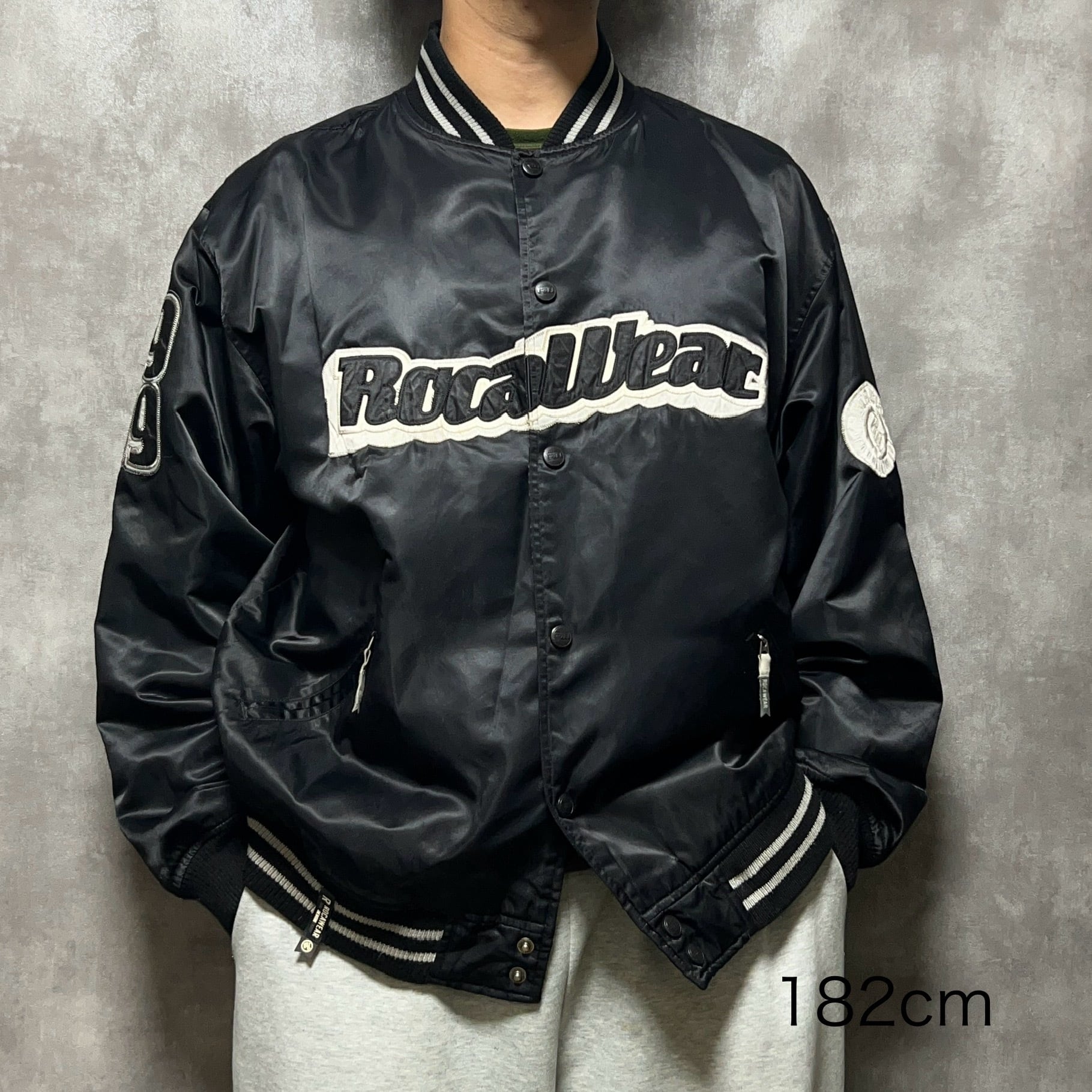 ROCAWEAR ナイロンスタジャン XL 刺繍 | 古着屋OLDGREEN