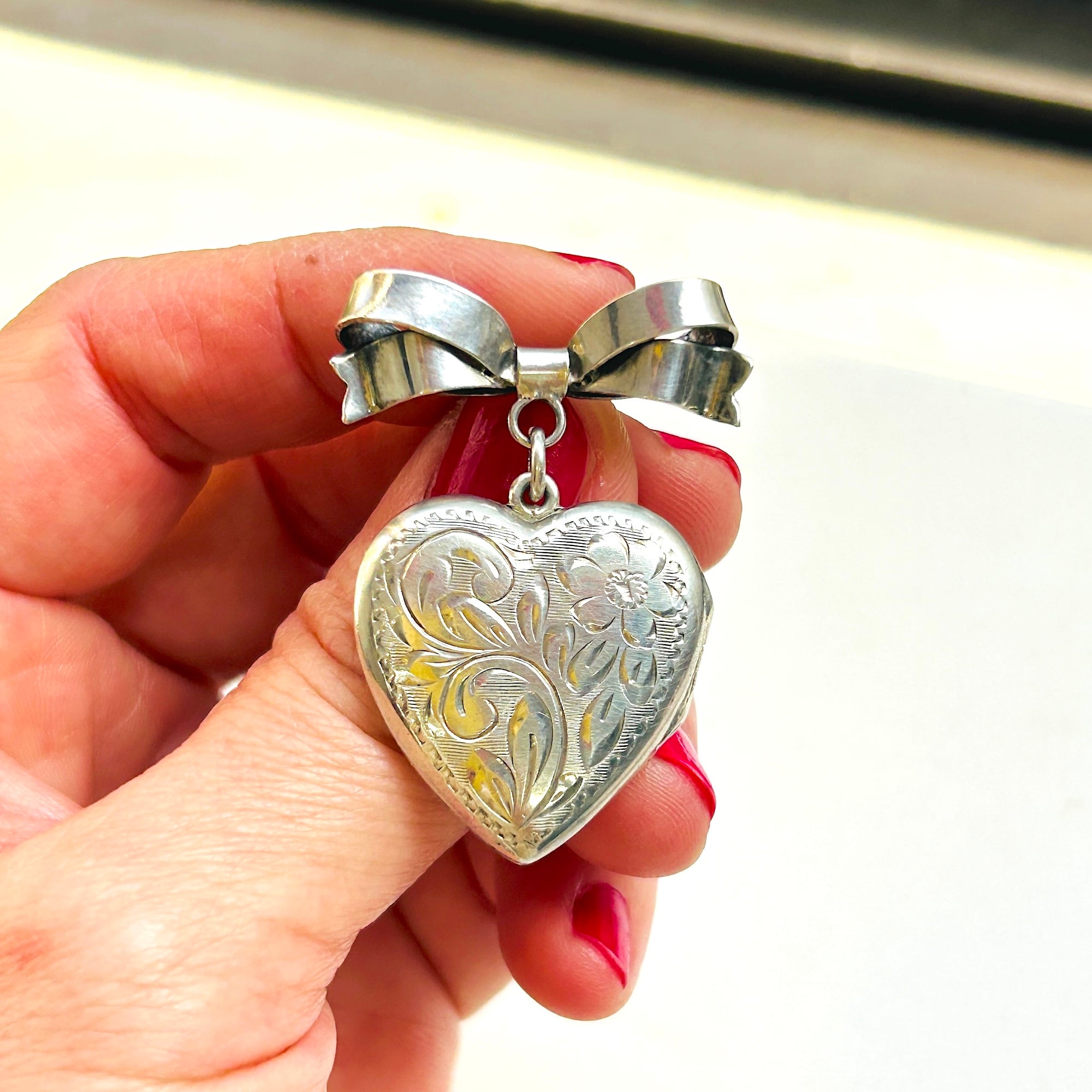 ブローチ | Milo Antiques & Vintage