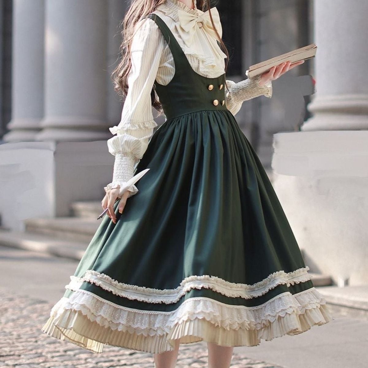 魔法学園エレガントケープ付きセットアップ：ブラウス+スカート