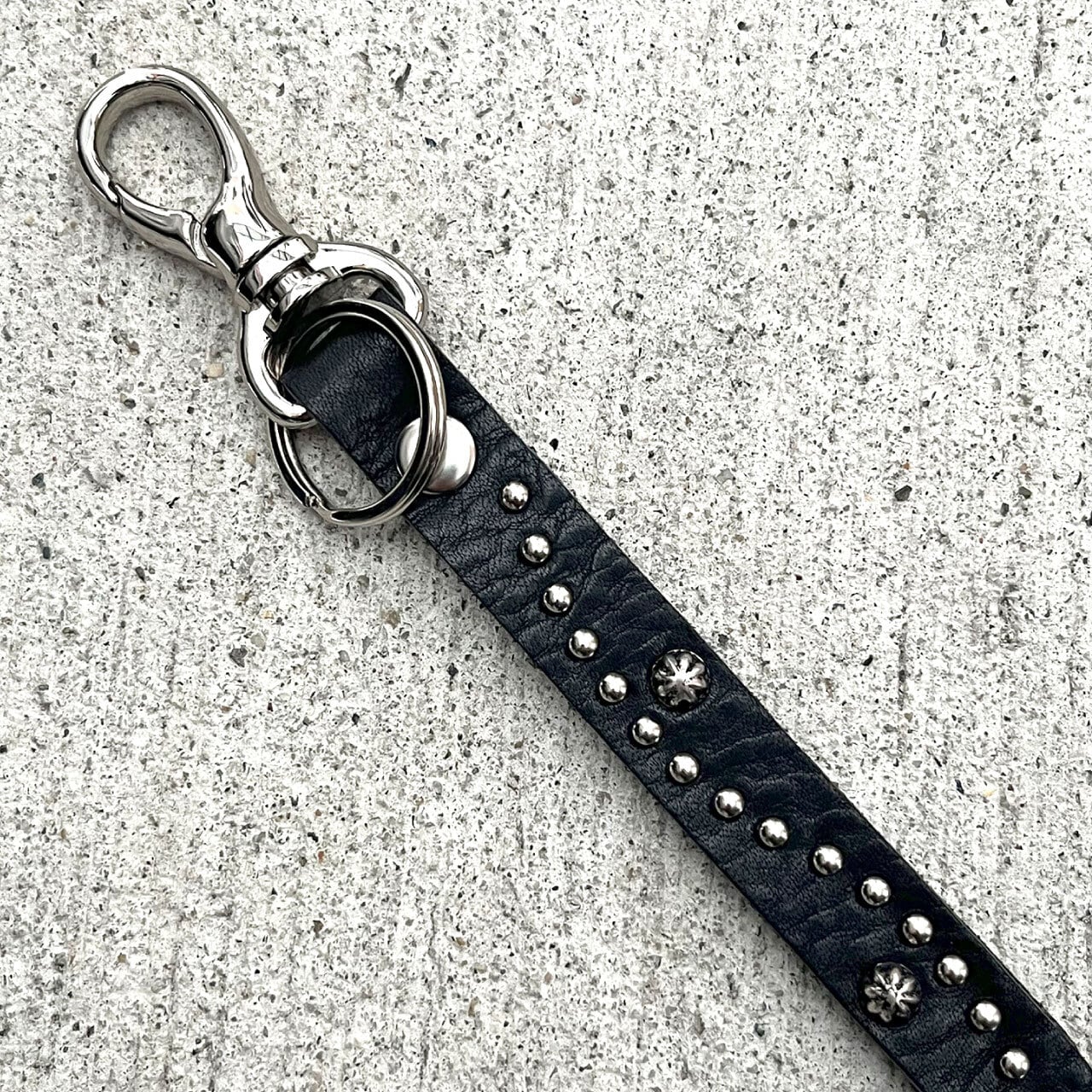 栃木レザー スタッズキーホルダー キーリング 日本製 Made in Japan
