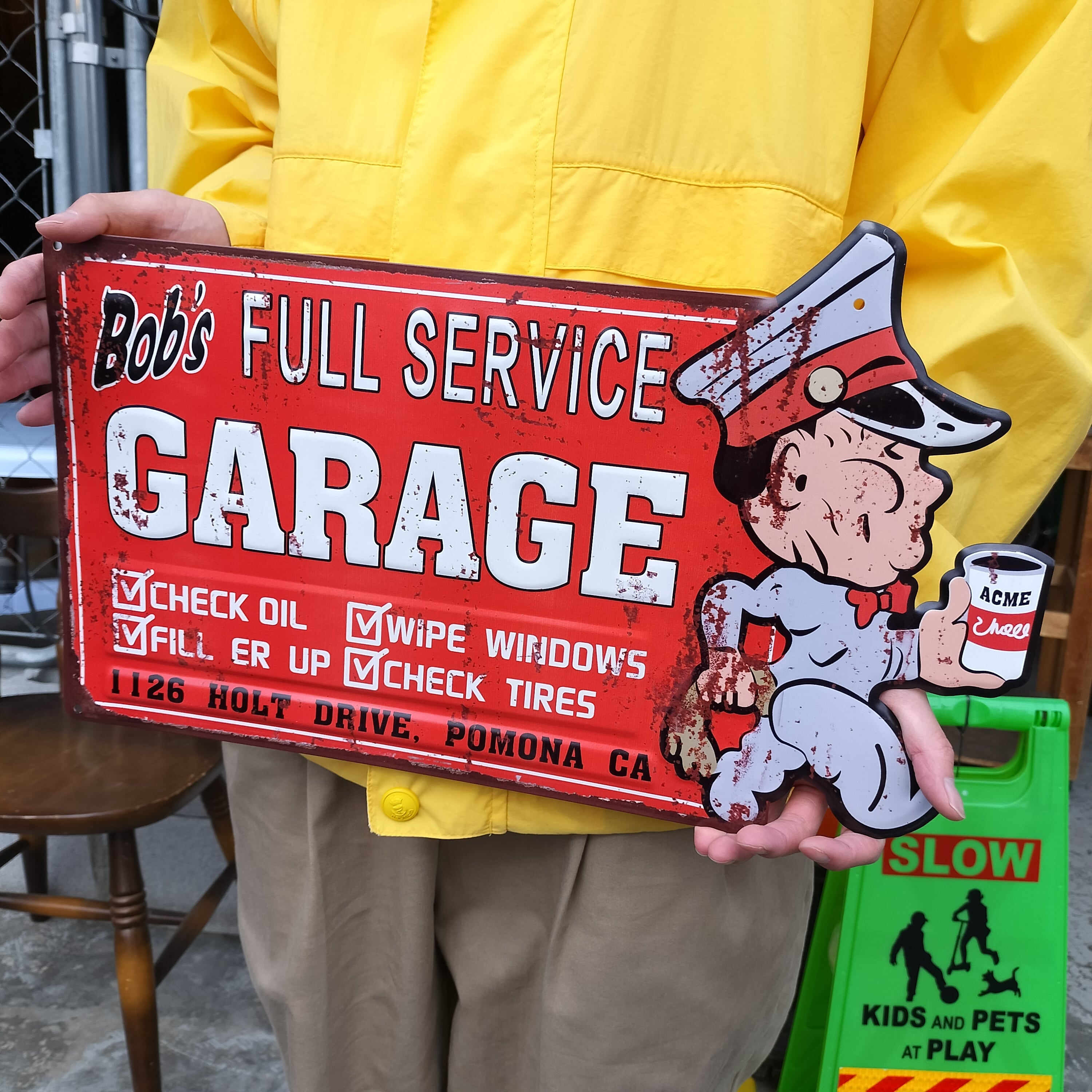 アンティークアメリカンエンボスサイン◇Bob'sガレージ◇ビッグサイズ