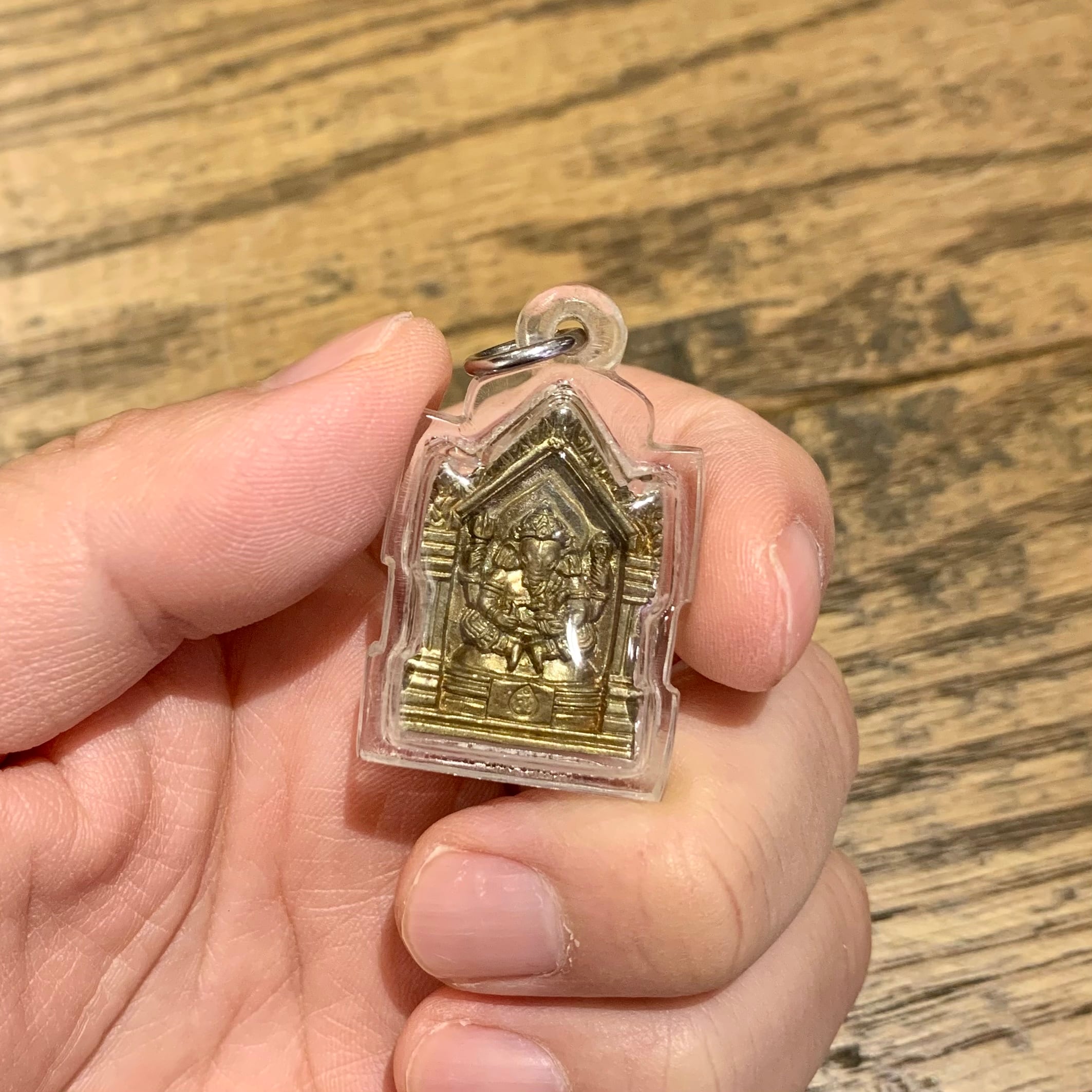 タイのお守り】リヤン・プラ・ピッカネート ルアン・ポー・プーン