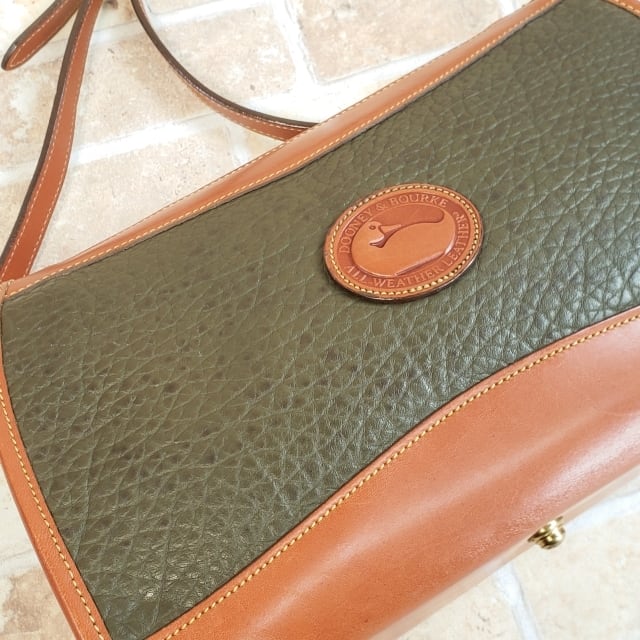 ドゥーニー&バーク ☆ USA製 シュリンクレザー ショルダーバッグ