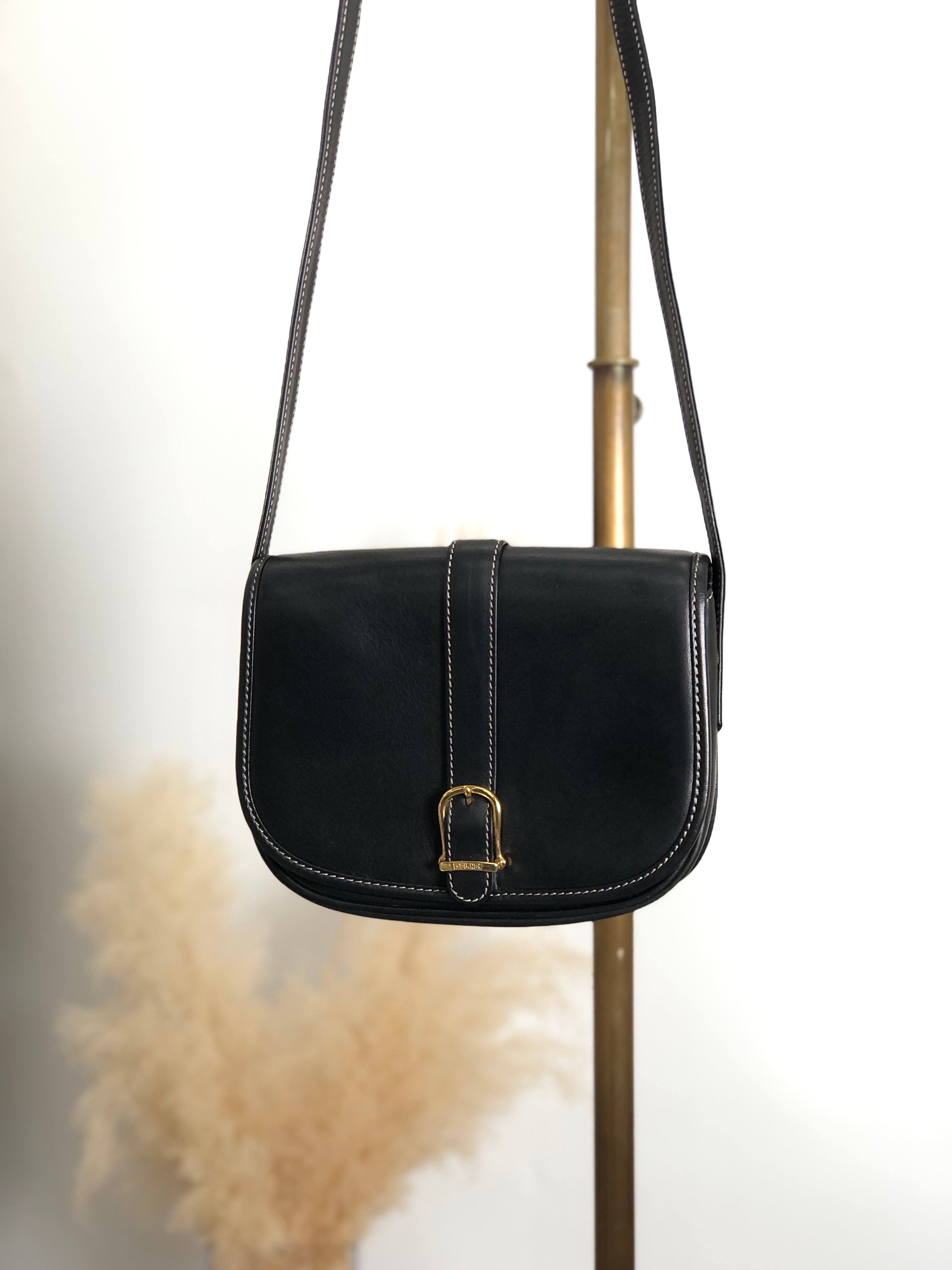 CELINE セリーヌ ショルダーバッグ ブラック ベルトバックル レザー