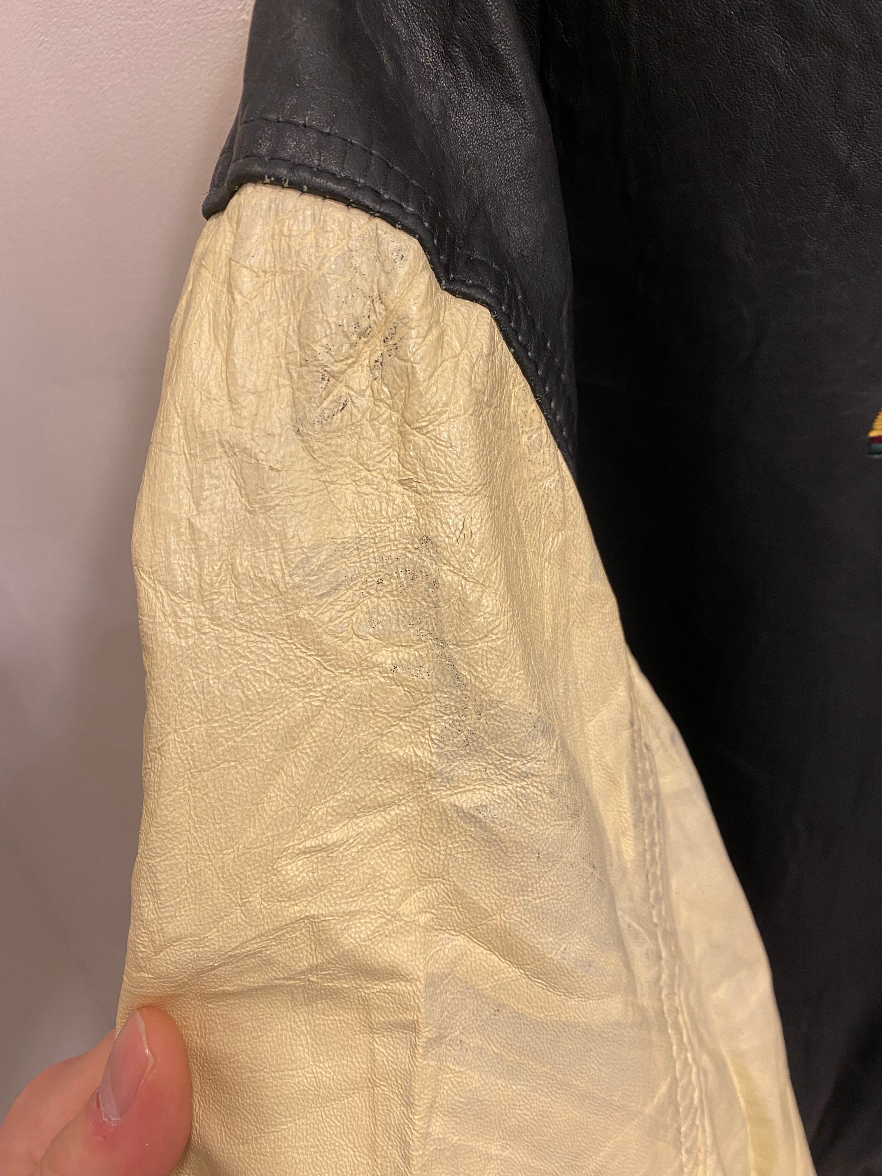 90's ハードロックホテル スタジアムジャンパー白×黒[Lサイズ] | Us design