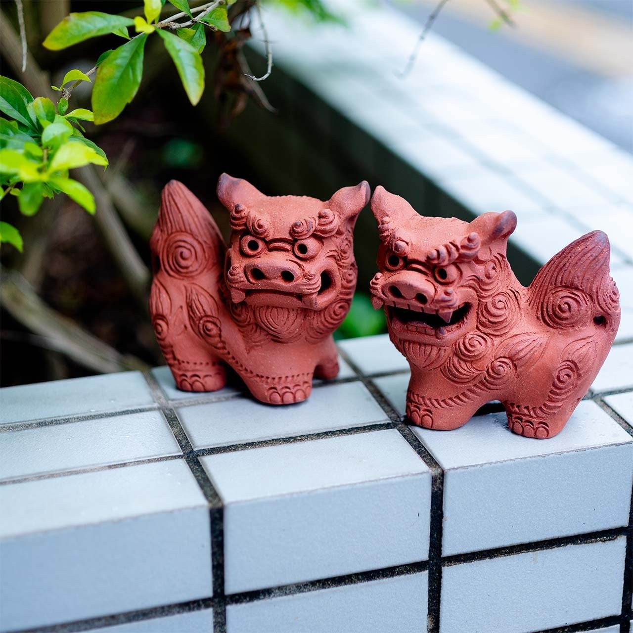 南工房】四ツ足シーサー 焼き締め [やちむん] | 【琉球ガラス】と