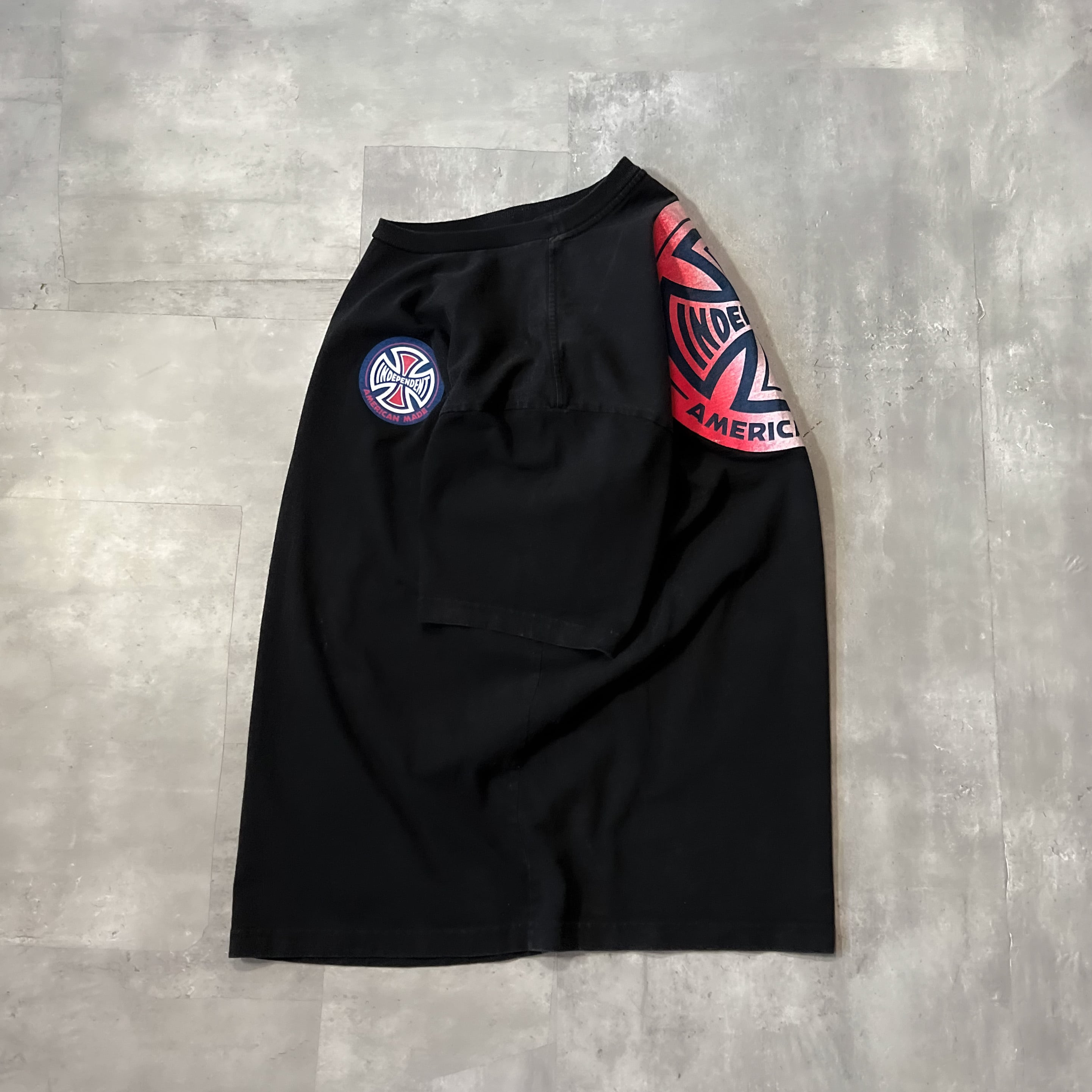 Early 00s “independent” iron cross logo tee XL made in USA