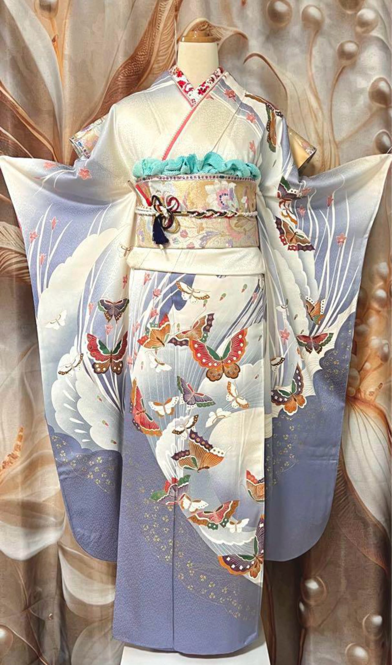 落款入り 作家もの 高級 正絹 振袖 蝶 蝶模様 成人式 振袖 白 訳あり