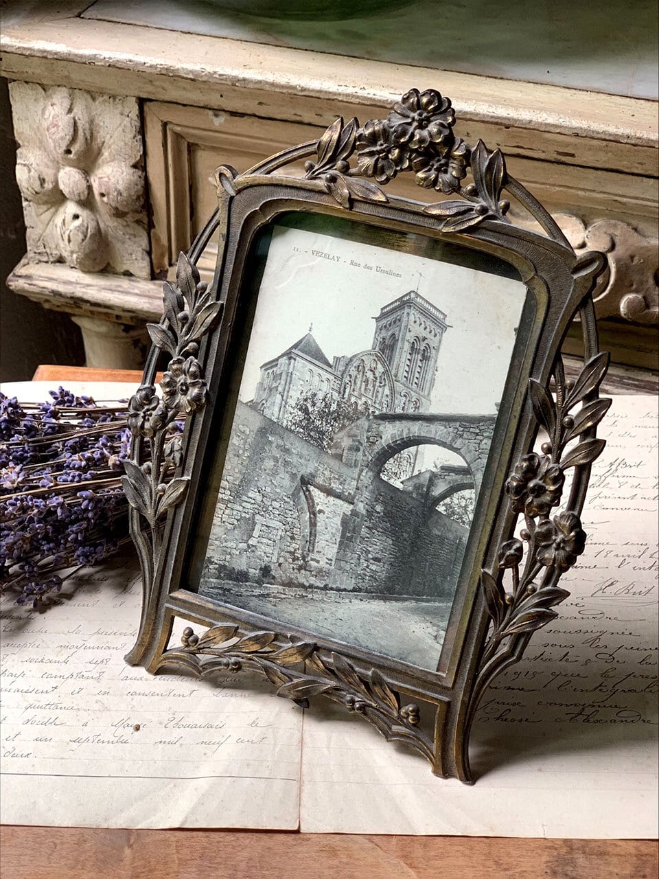 フォトフレーム大(草花レリーフ) | Brocante de La Cocotte （フランス