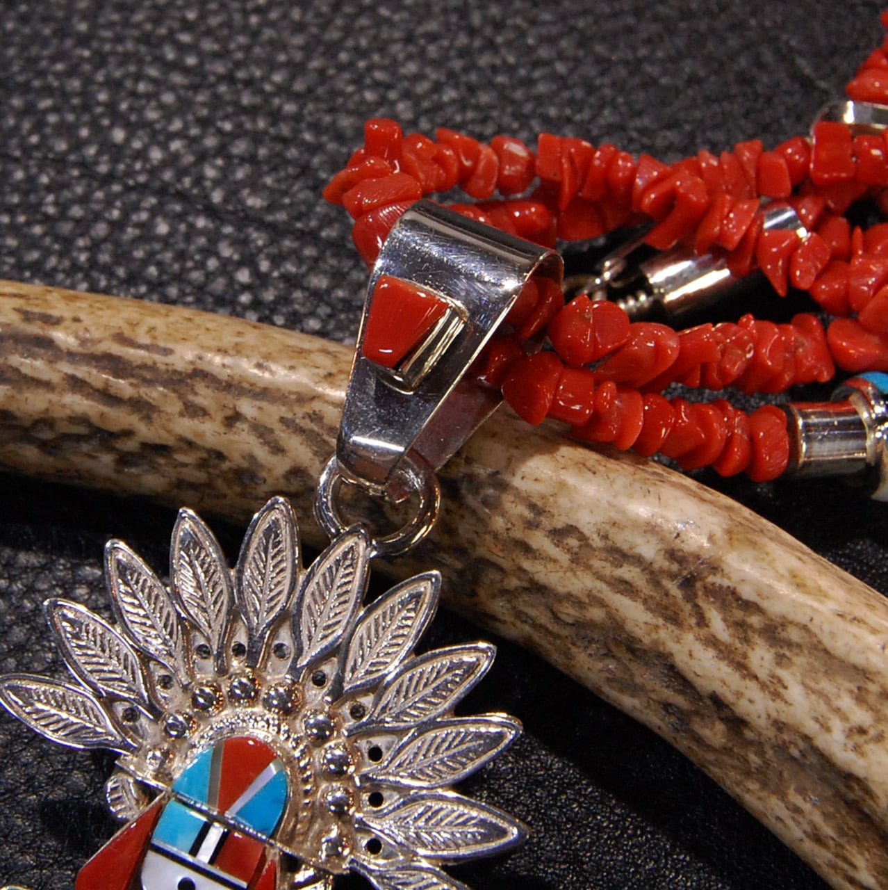 ZUNI(ズニ）族 アーティスト Raylan&Patty Edaakie作 Shalakoカチナ