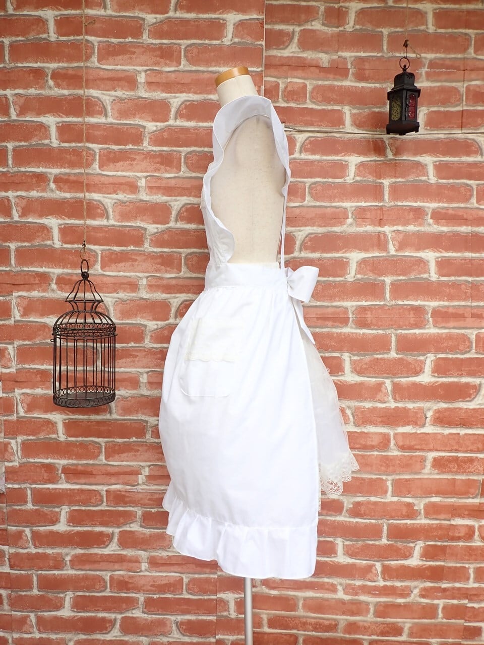 フリルエプロン 07 ロング丈 白 フラワーループレース | RiffleShuffle