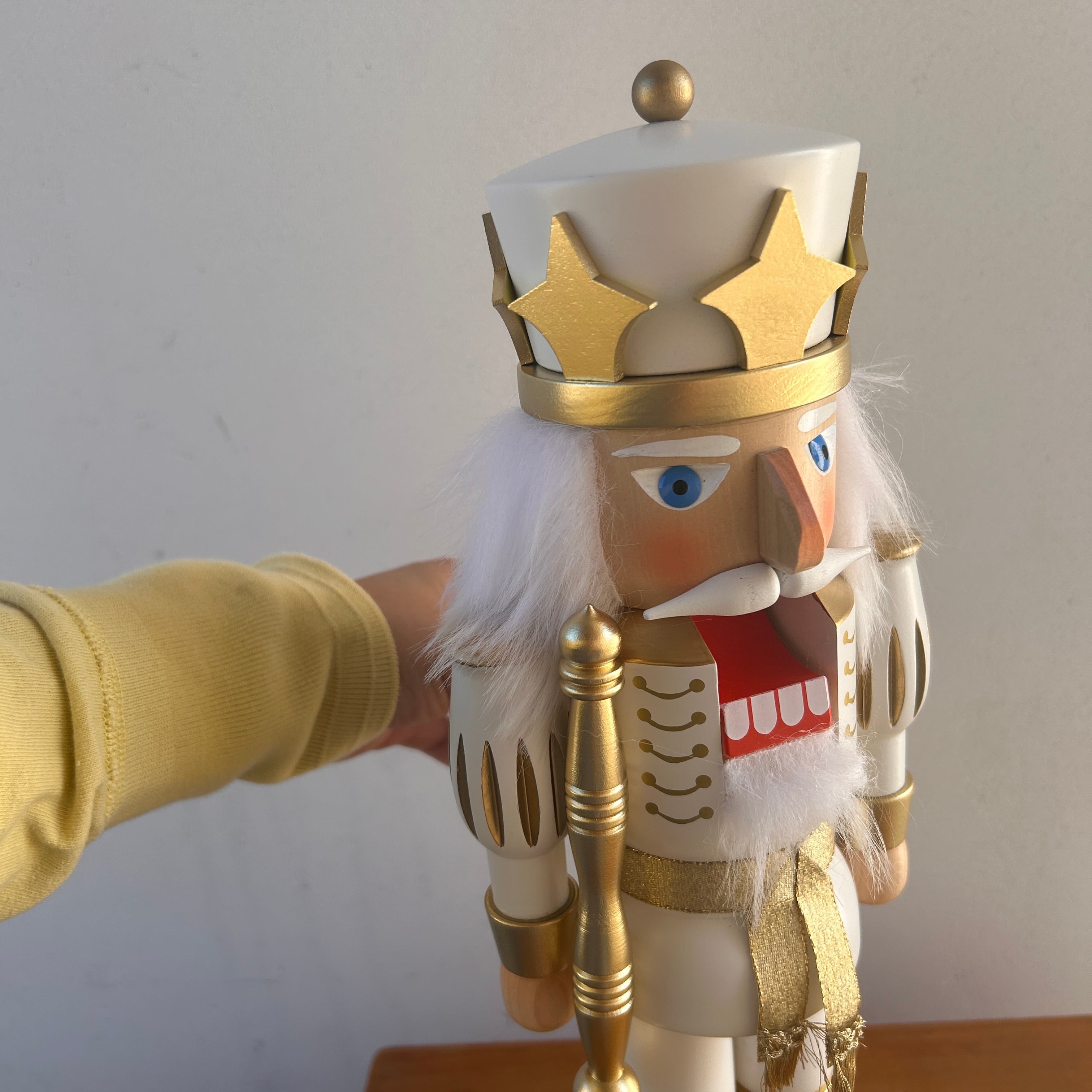 ウルブリヒト工房】くるみ割り人形 王様 白／金 | 木ままや