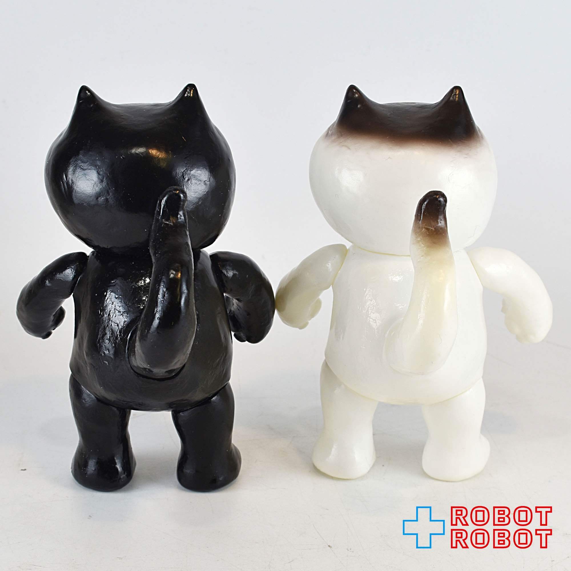 ナガモトマイ フテネコ 猫ソフビ 猫式 ver 2体セット | ROBOTROBOT