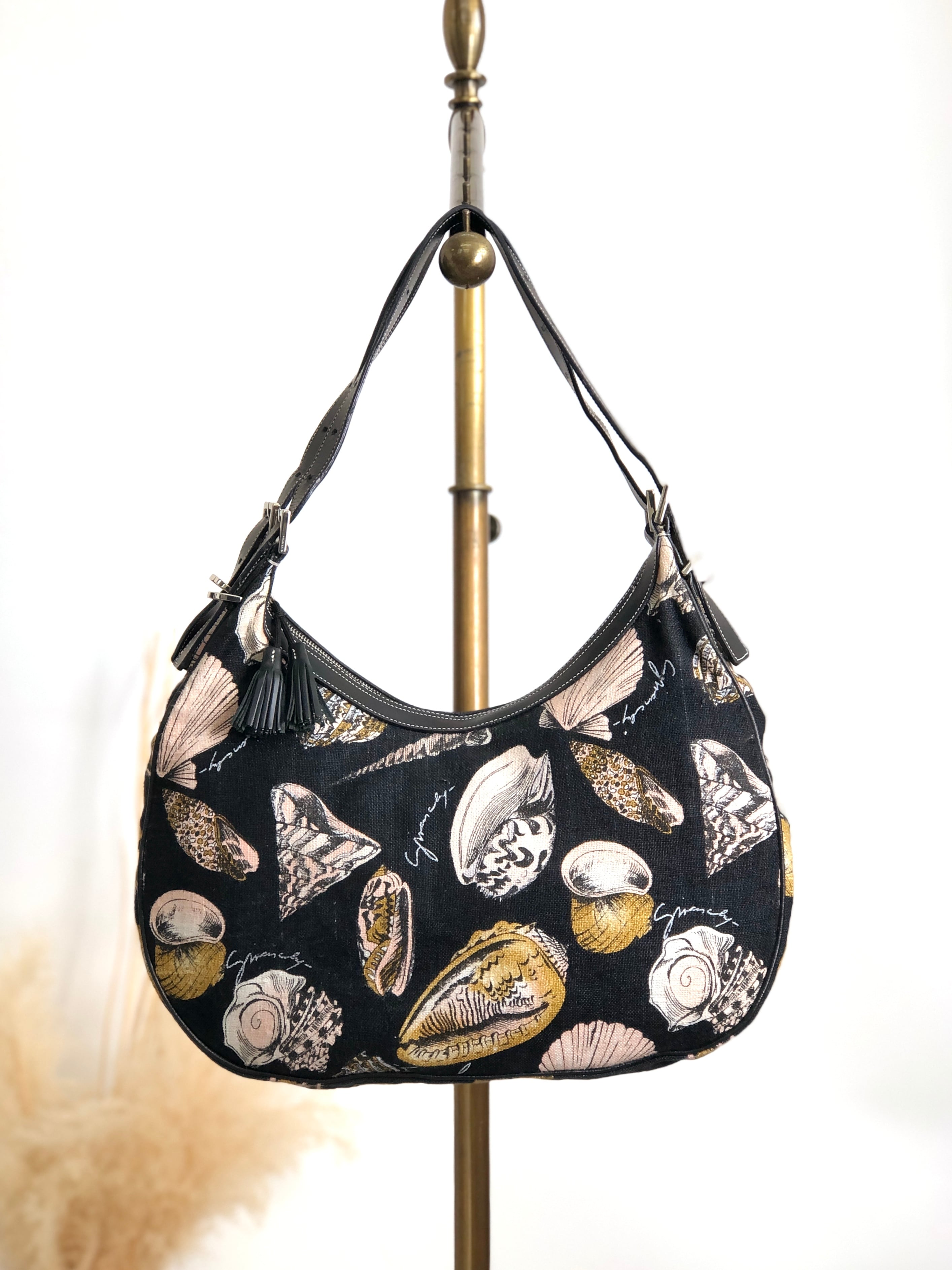 GIVENCHY | VintageShop solo