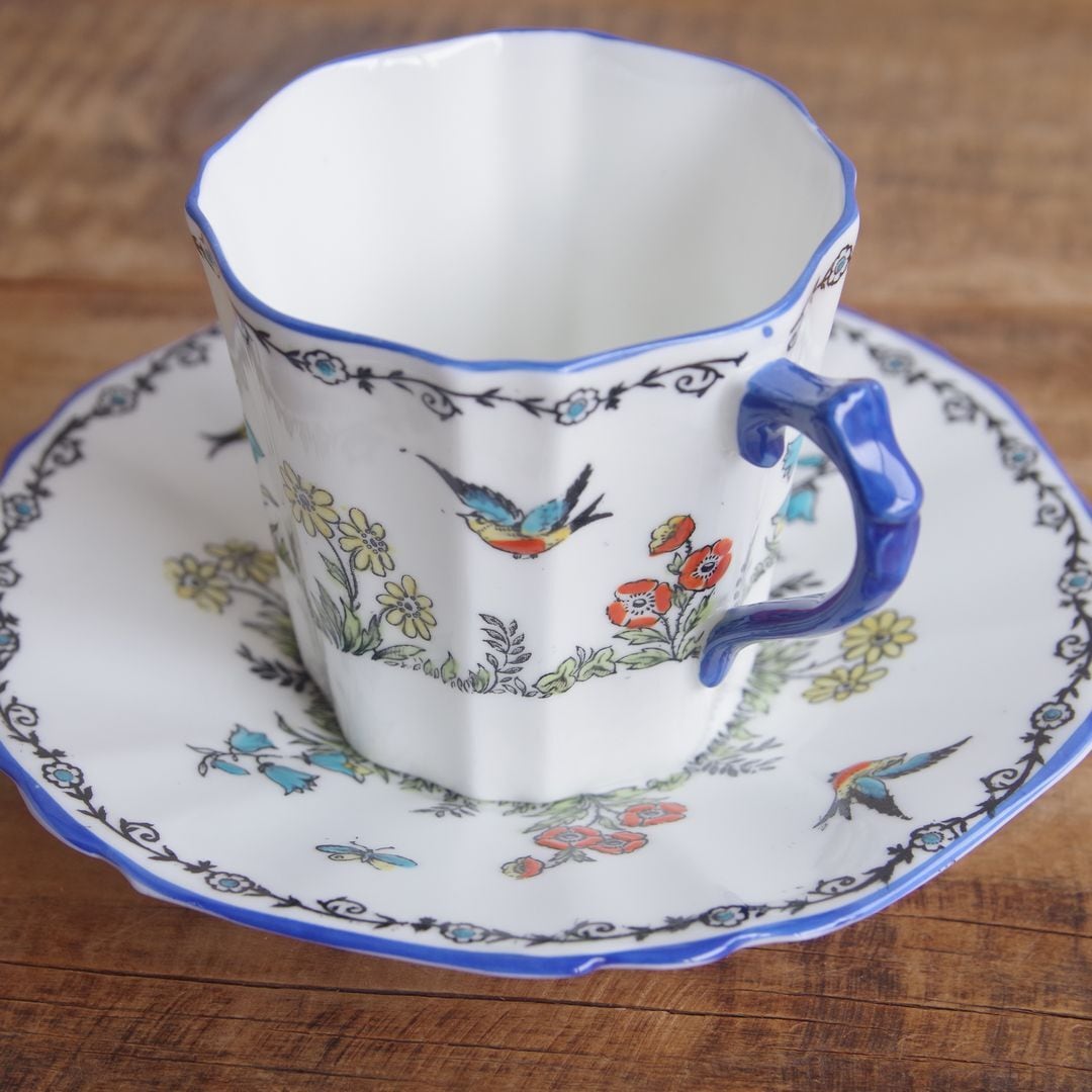 イギリス アンティーク食器 コーヒーカップ＆ソーサー つばめ 鳥 花 蝶