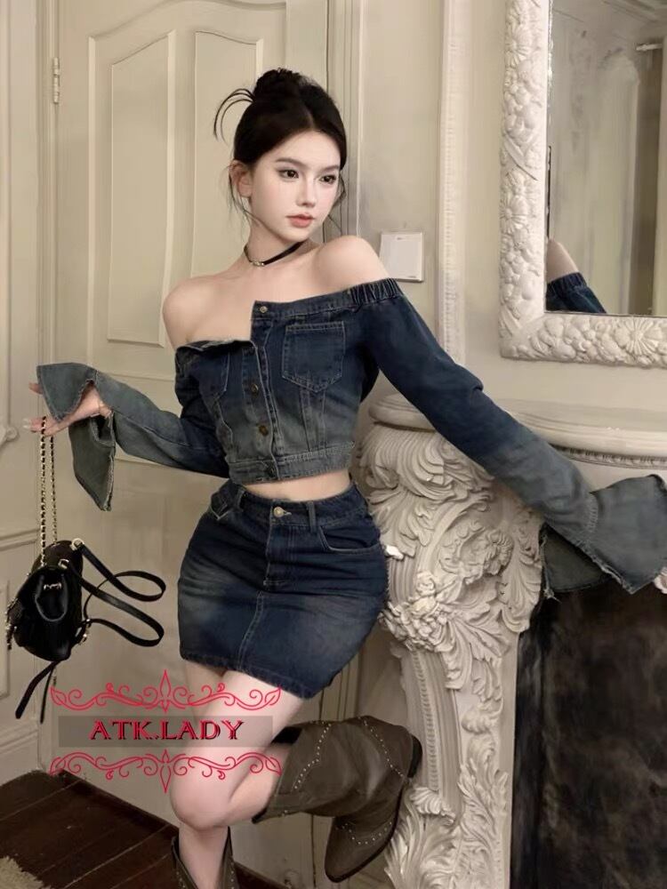 ATK.LADY】newD61 オフショルダー 肩出し へそ出し プリーツ チェーン