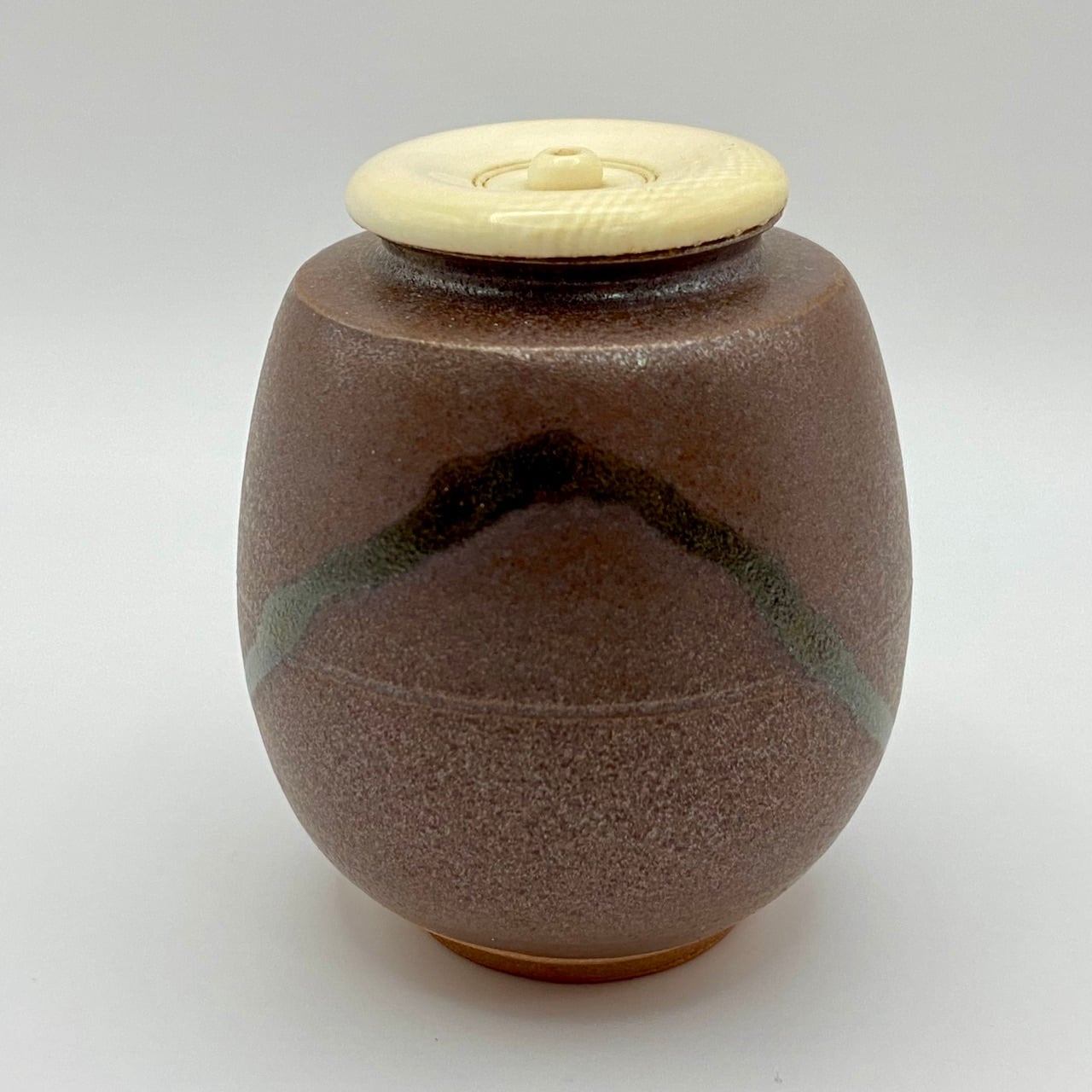 古物】茶入 「富士山肩衝」写 中興名物 勝龍寺窯 共箱入 仕覆：宗薫