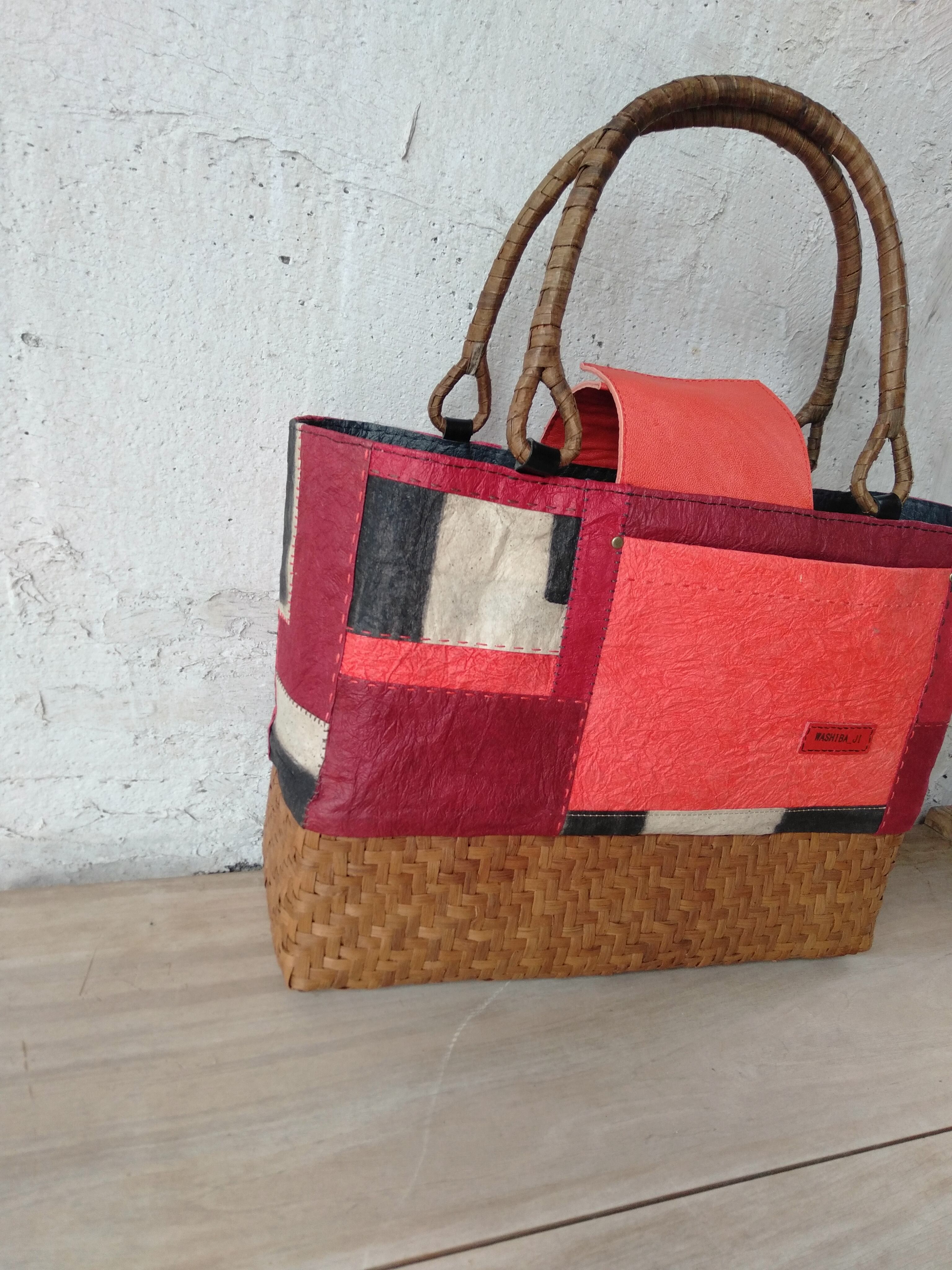 №2110171山ぶどう籠付和紙鞄L | 大分和紙【washiba_ji】和紙場地