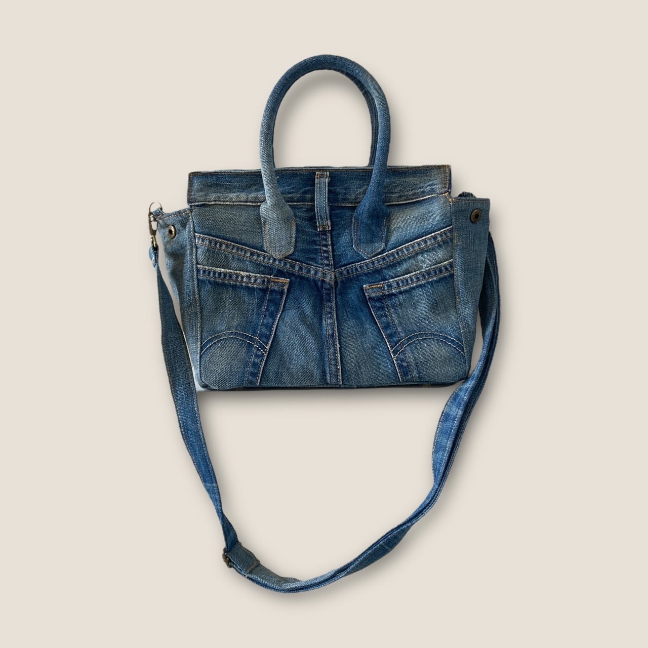 90bdbc4b79b48d9de7991f3fba469e