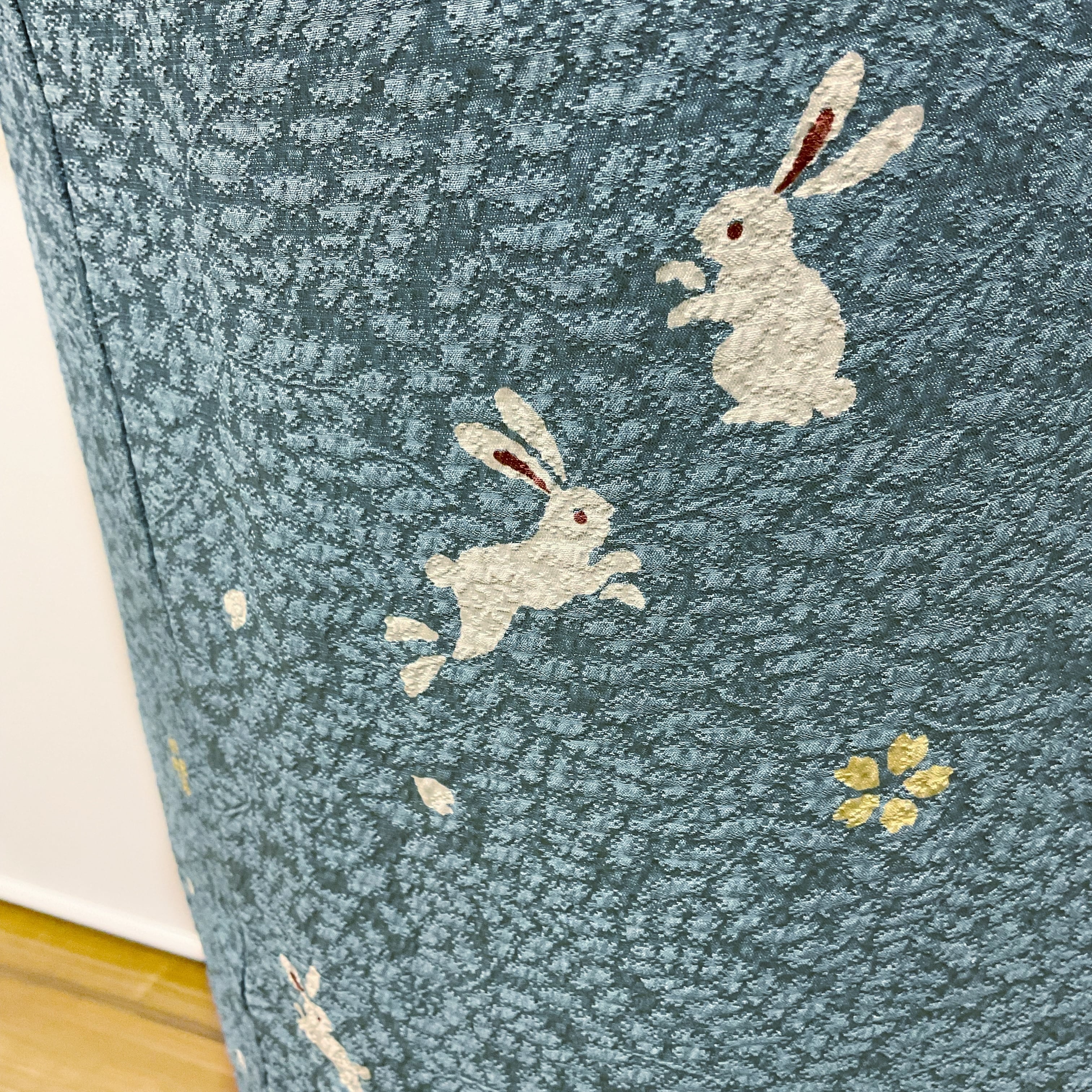 210604】小紋 うさぎ柄 スモークブルー | くれはとり