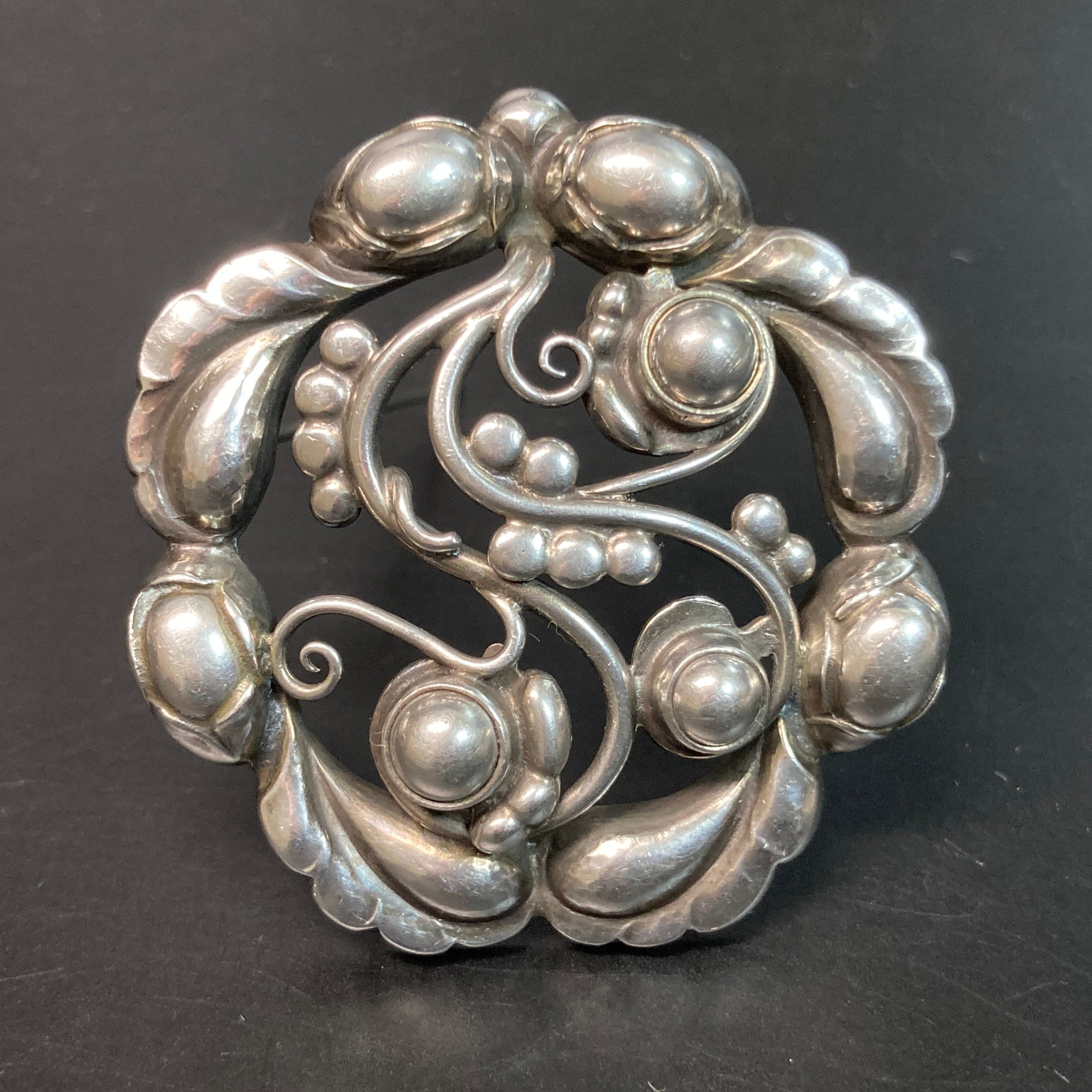 ジョージ・ジェンセン ムーンライト ブロッサム ブローチ シルバー