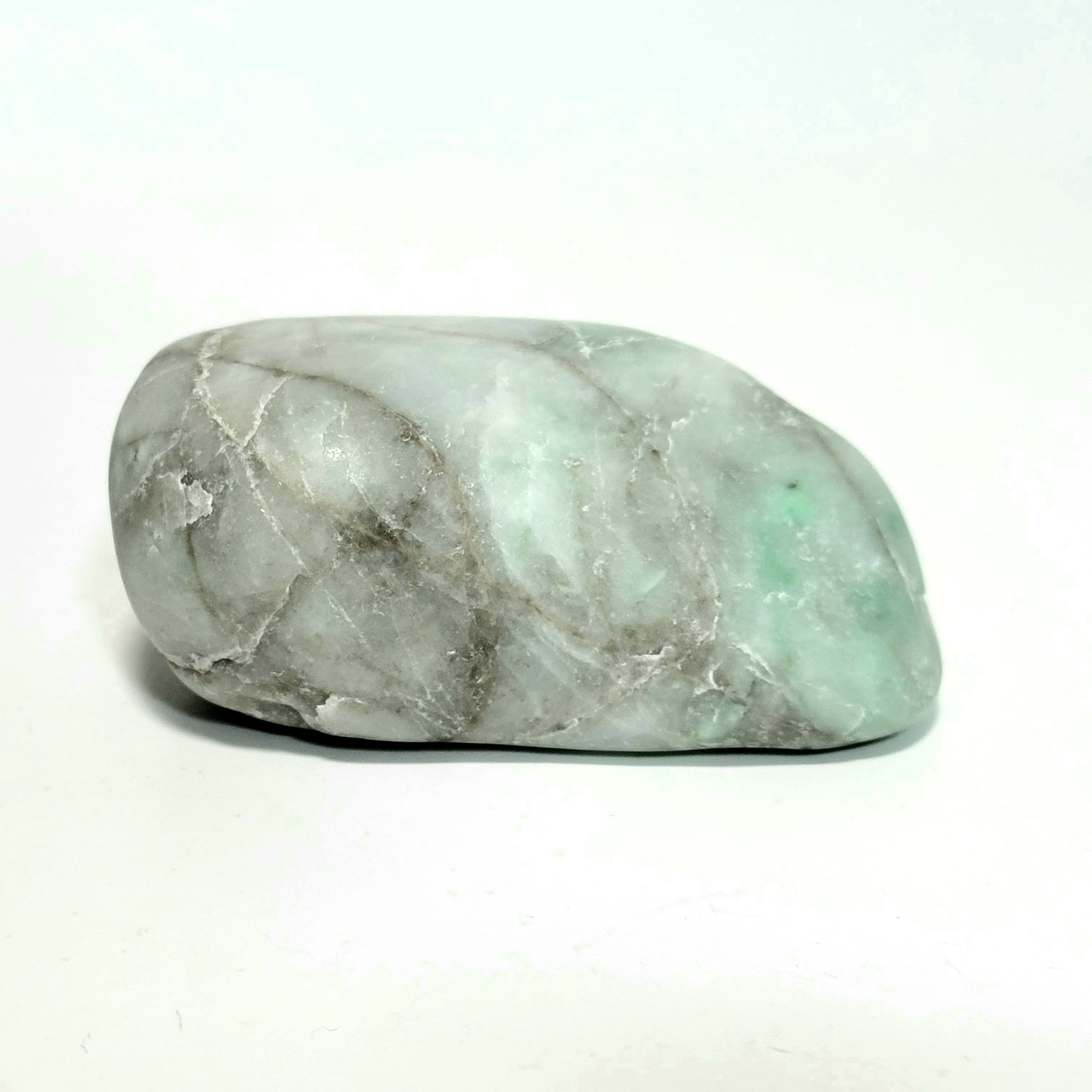 入コン沢原石:海石:糸魚川翡翠 BGU0053 | 糸魚川翡翠工芸家 赤羽可行BASE