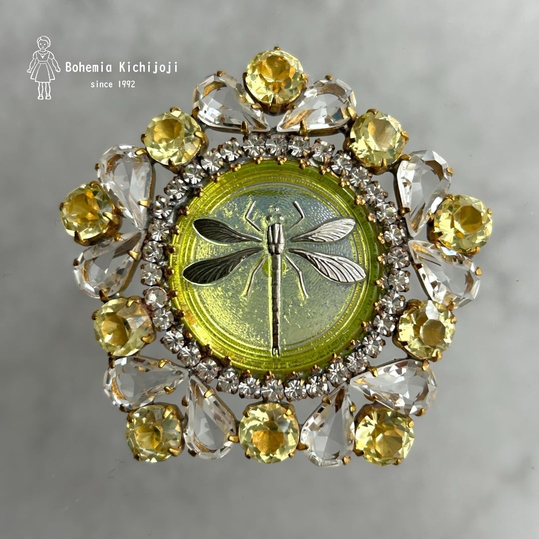 ヴィンテージガラスアクセサリー】ブローチ (トンボ ウランイェロー