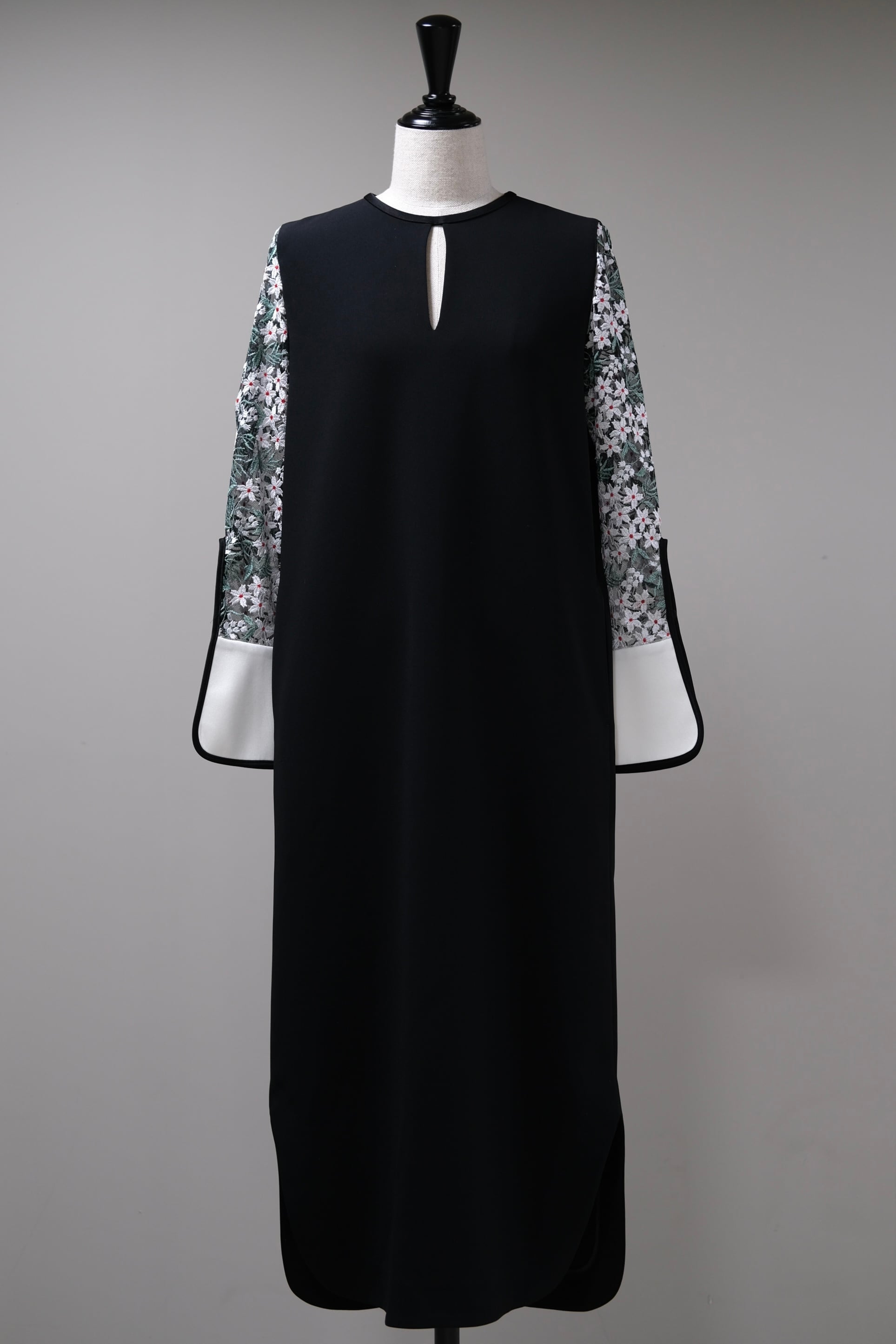 Mame Kurogouchi】Floral Lace Sleeve Dress - black×white | loop