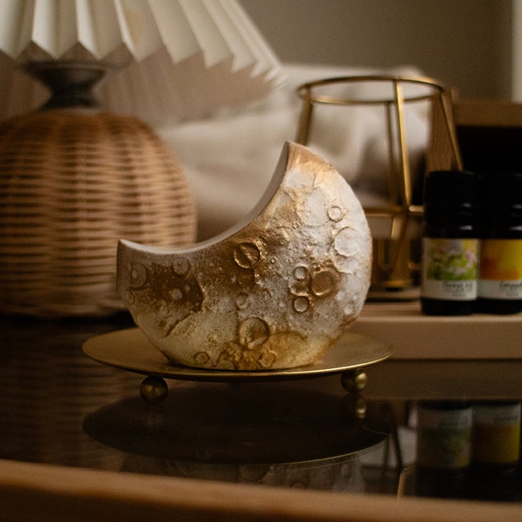 moon ship stone《夢の旅へ誘う 月船のアロマストーンオブジェ》火を