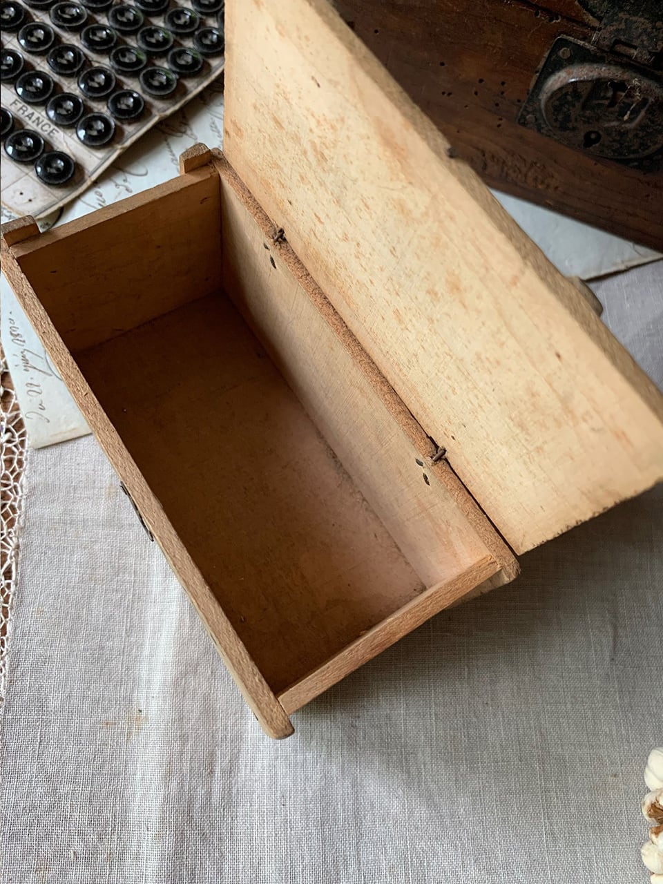 ショコラムニエの木箱 CHOCOLAT MENIER | Brocante de La Cocotte