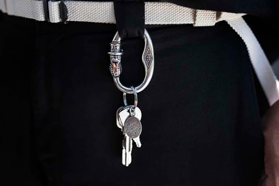 PEANUTS CARABINER SILVER | Peanuts&Co
