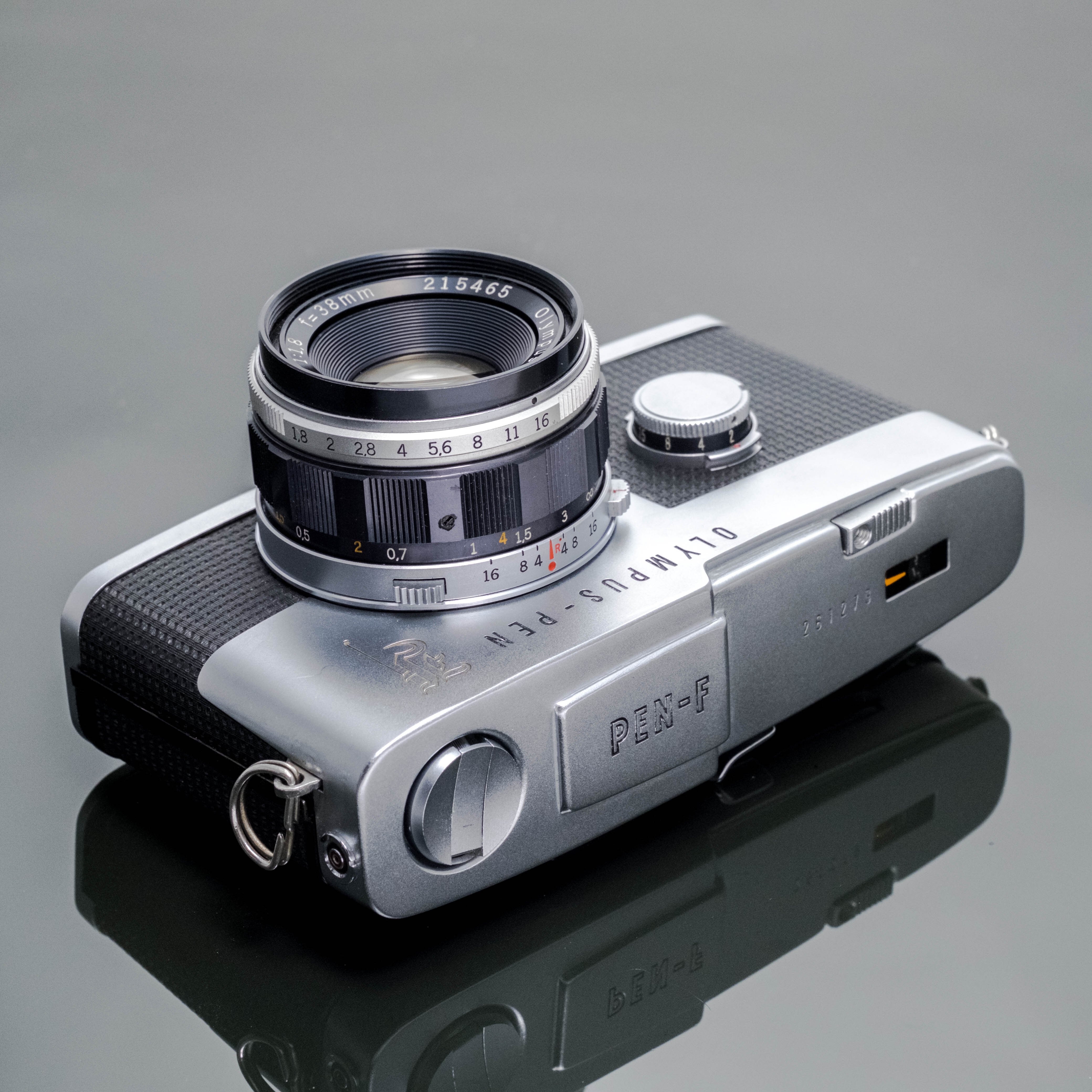 OLYMPUS PEN-F + F.Zuiko Auto-S 1:1.8 F=38mm【フィルムカメラ