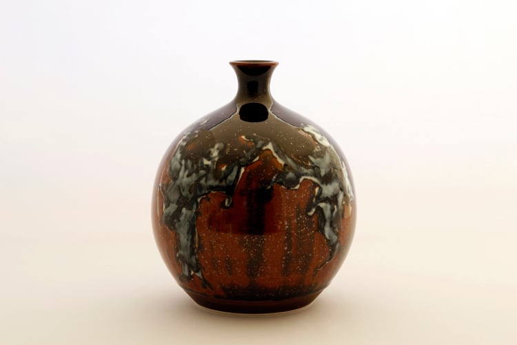 天目染付人物炎舞 花瓶 作：故 青木龍山（文化勲章受章） | にっこう