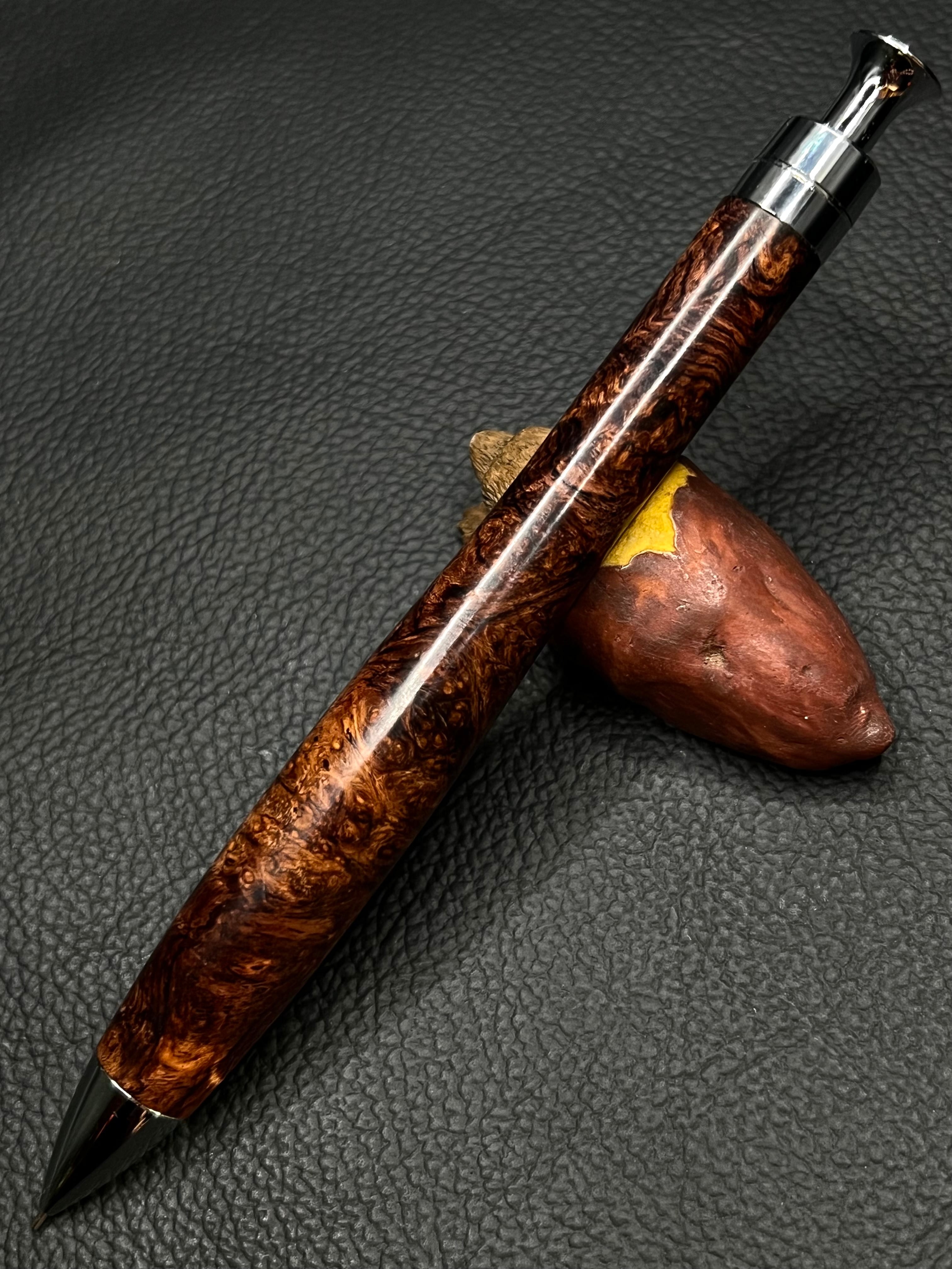 35 ホンジュラスローズウッド瘤 傷アリ | こぶた工房